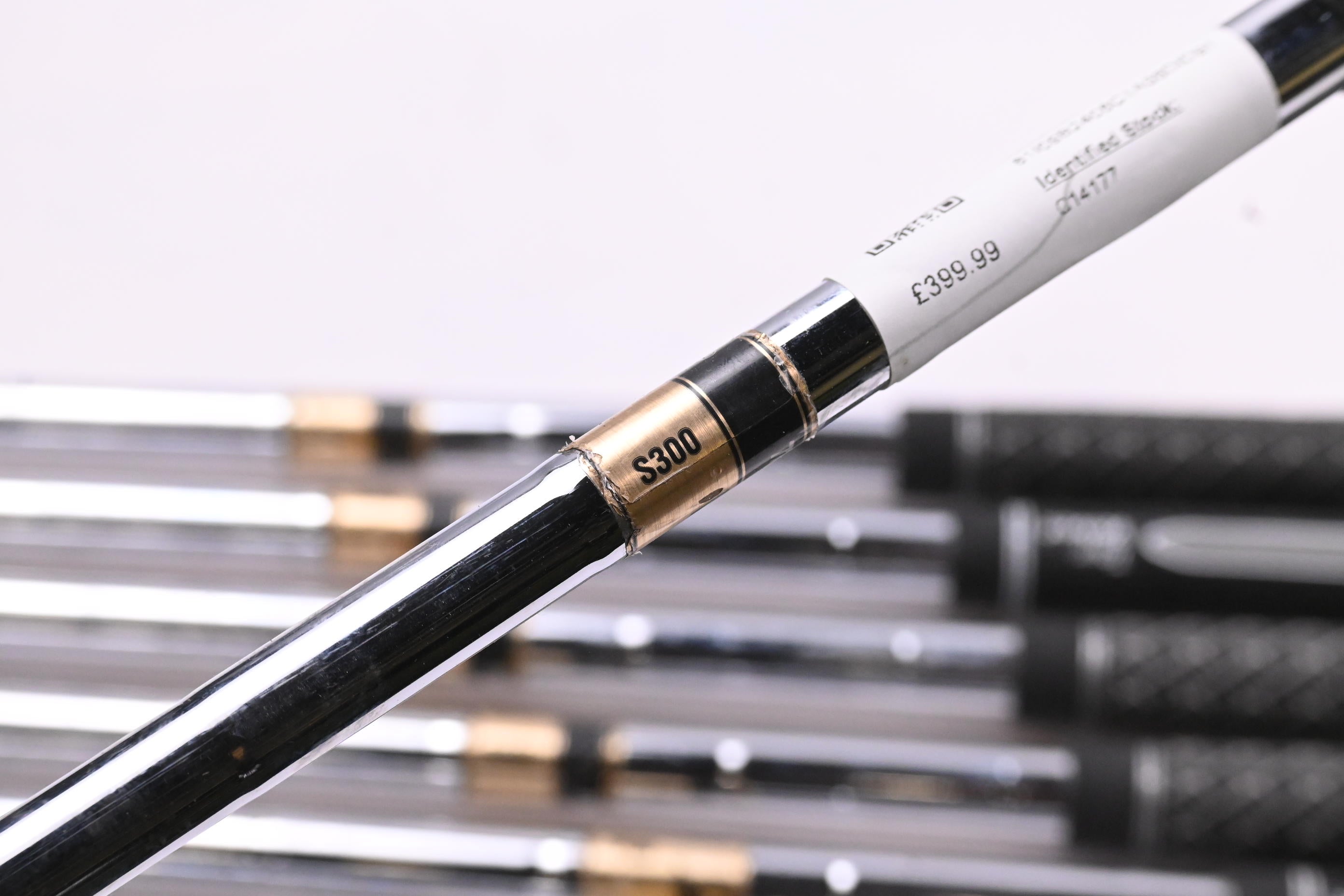 Titleist 681 Forged Irons / 4-PW / Stiff Flex Dynamic Gold S300 Shafts