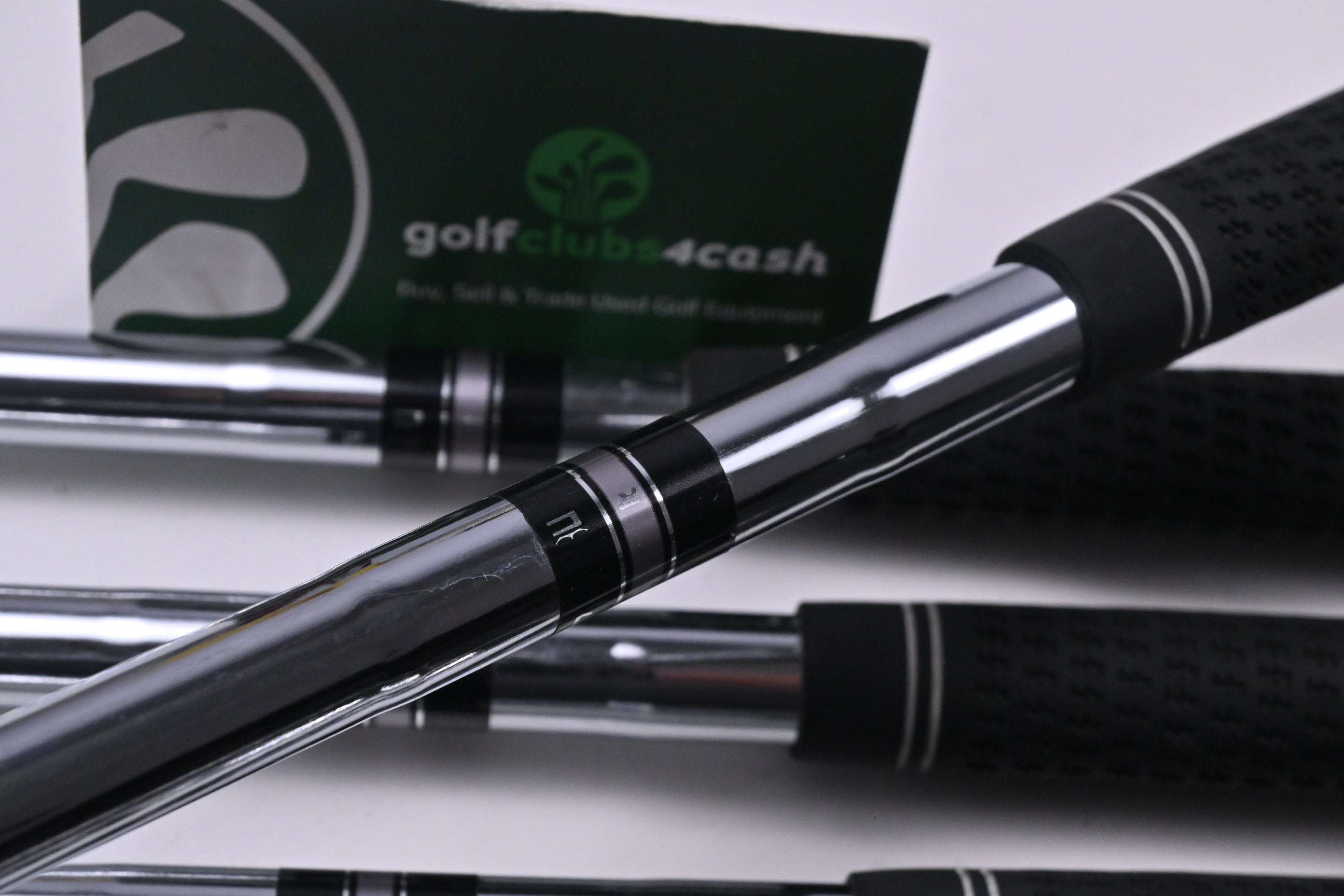 Cobra T-Rail 2023 Irons / 5H+6-PW+SW / Regular Flex Cobra Shafts