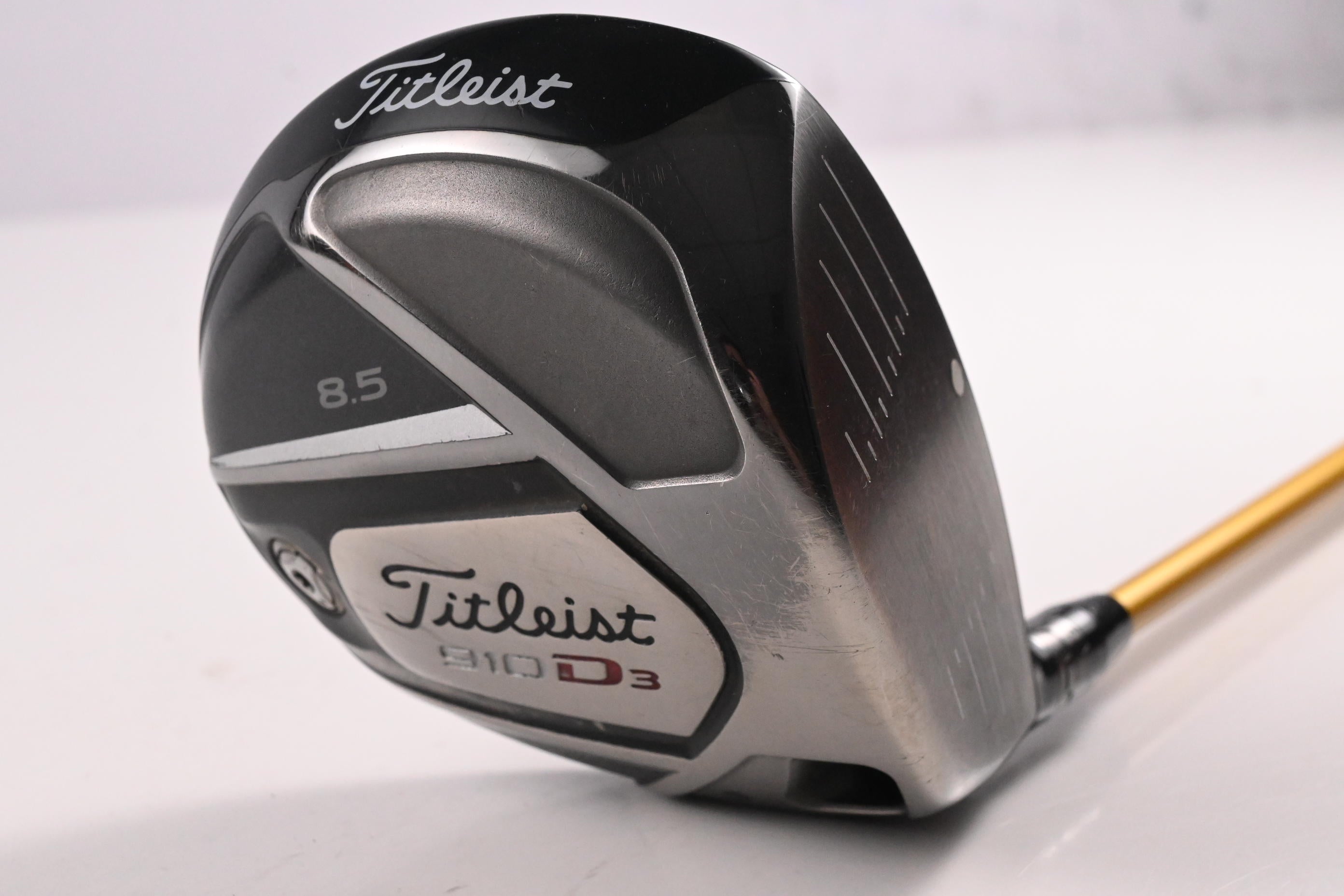 Titleist 910 D3 Driver / 8.5 Degree / X-Flex Fujikura ROMBAX 6X07 Shaft