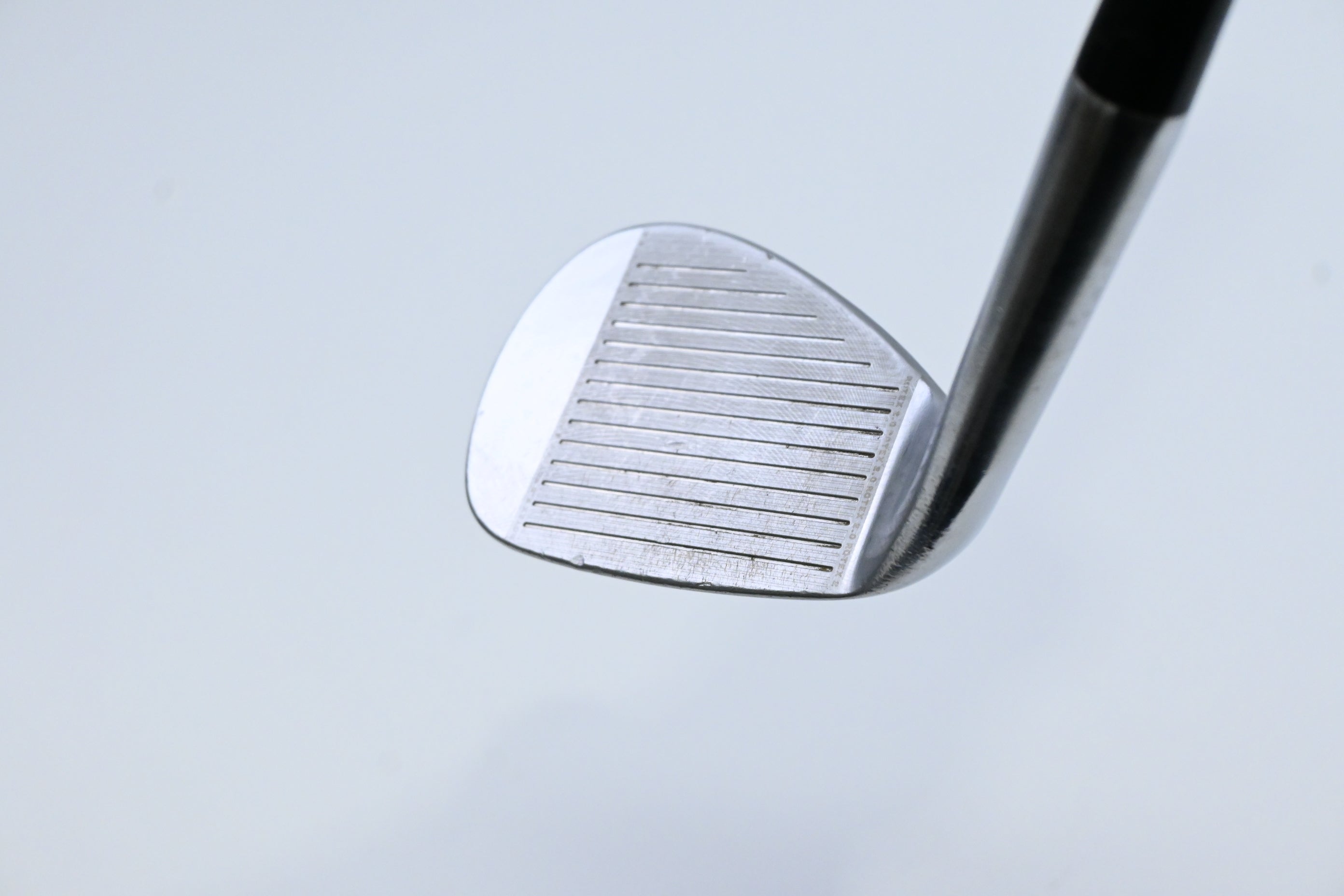 Cleveland 588 RTX 2.0 Sand Wedge / 56 Degree / Wedge Flex Dynamic Gold Shaft
