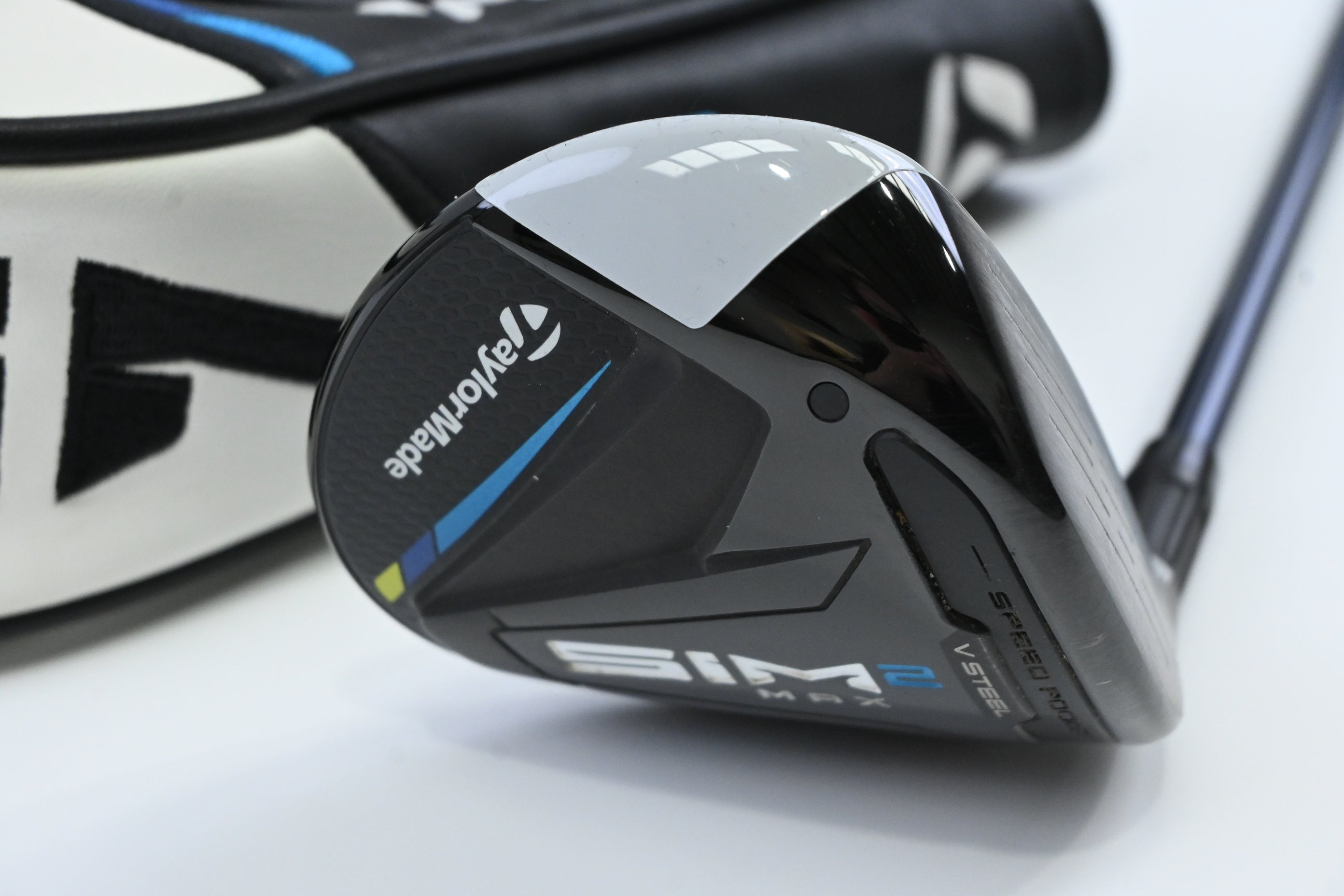 Taylormade SIM2 Max #5 Wood / 18 Degree / Regular Flex Fujikura Ventus Blue 5