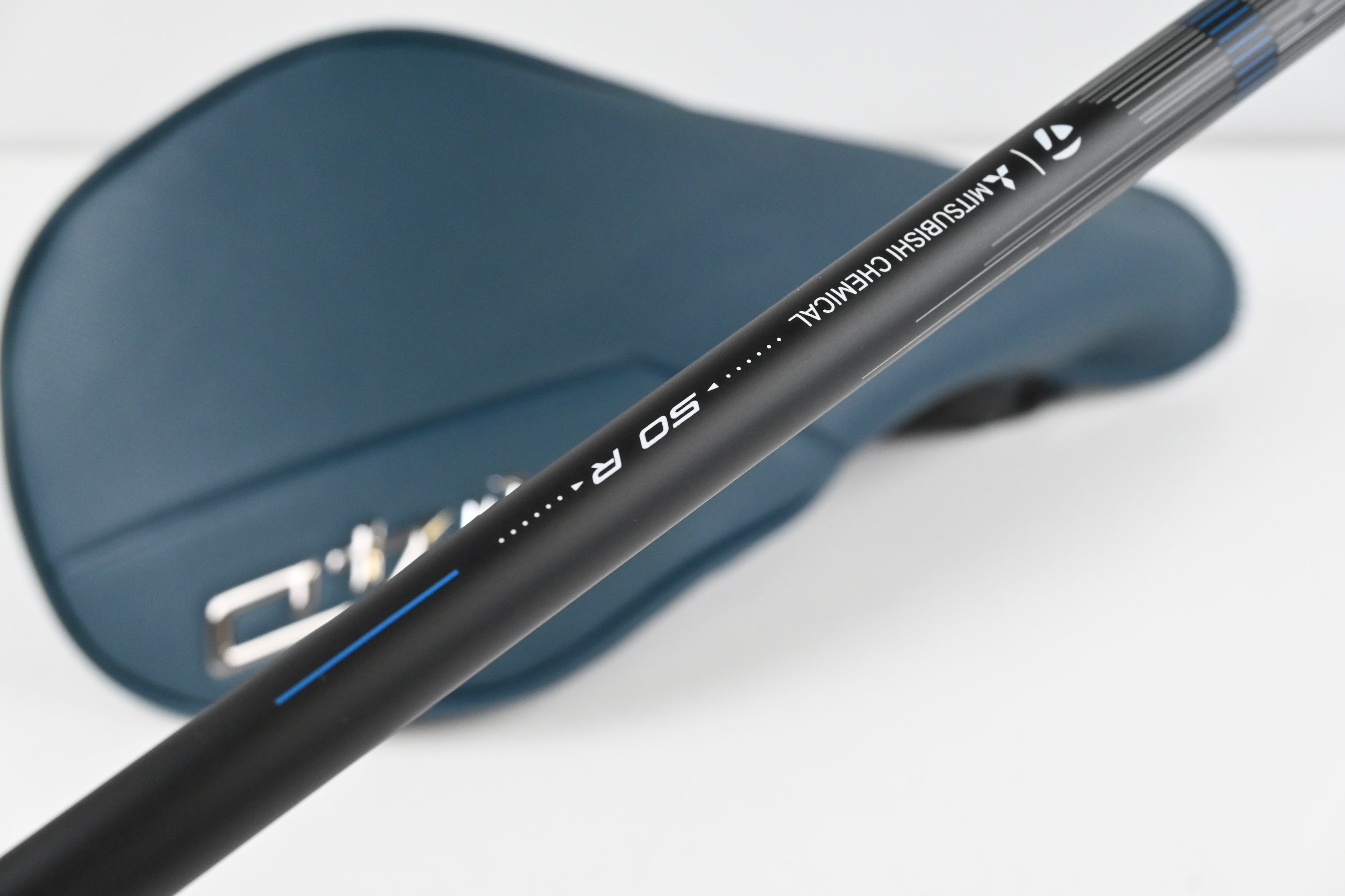Taylormade Qi4D Max Driver / 12 Degree / Regular Flex Reax Blue 50 Shaft