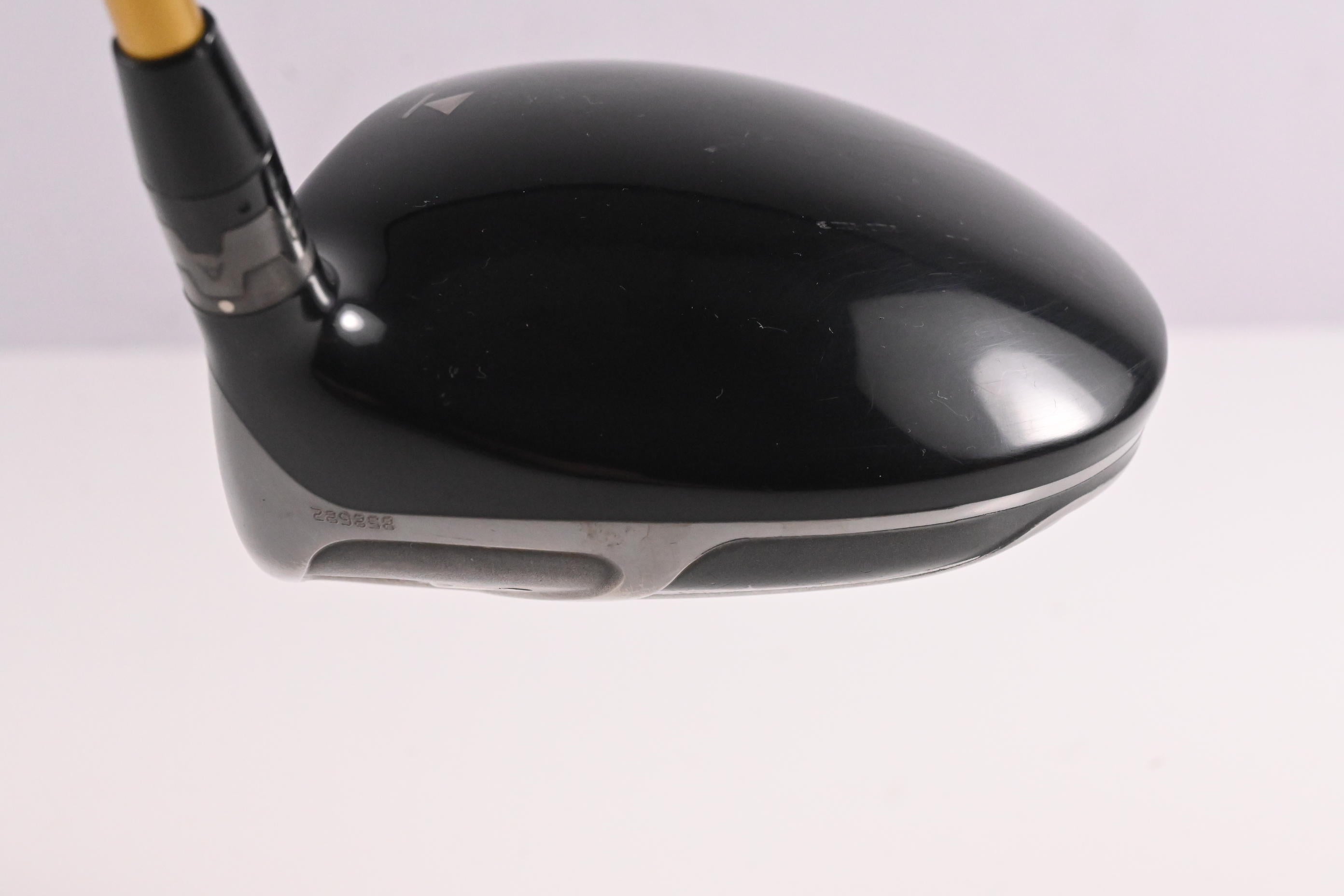 Titleist 910 D3 Driver / 8.5 Degree / X-Flex Fujikura ROMBAX 6X07 Shaft