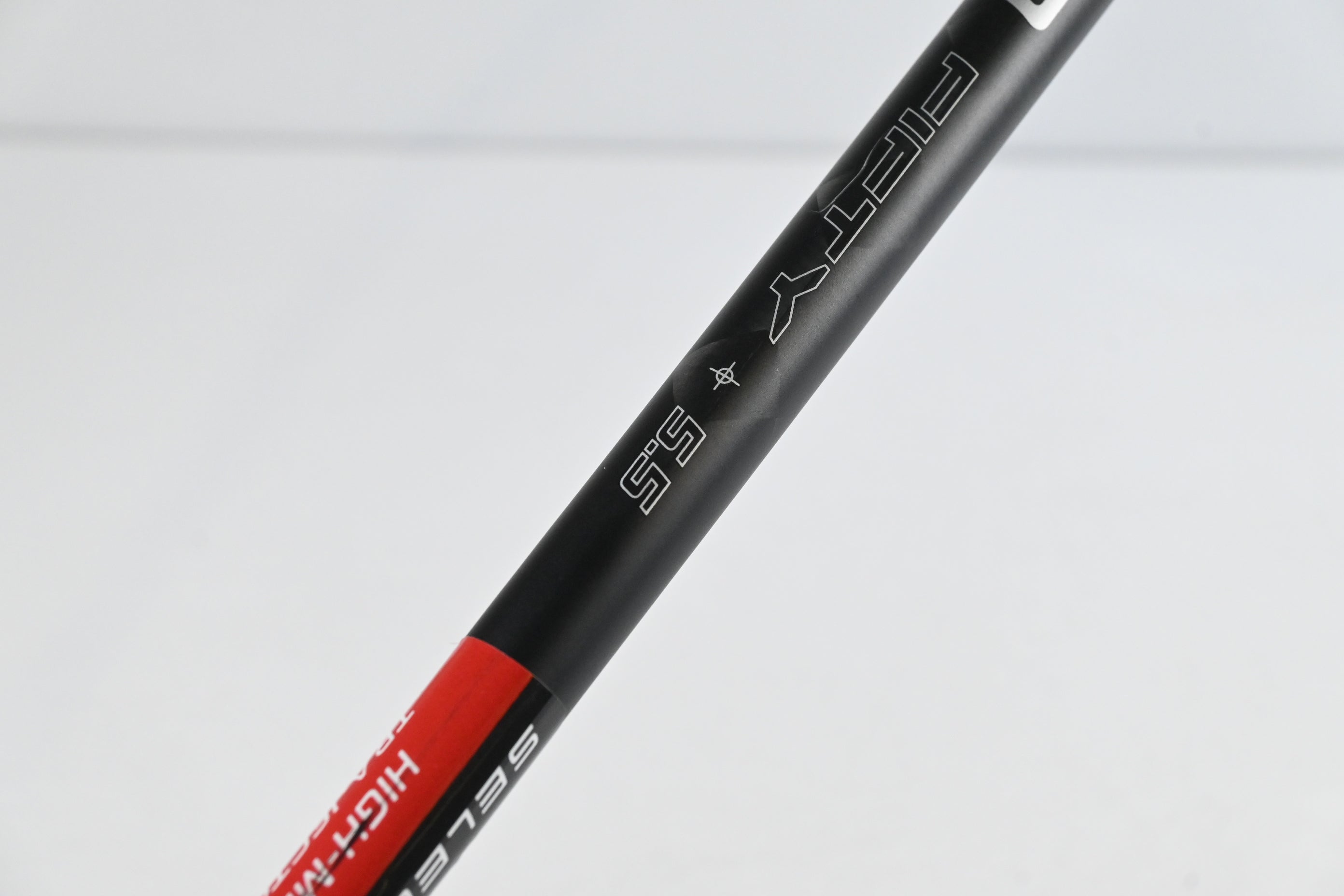 Taylormade Qi35 Driver / 10.5 Degree / Regular Flex Cypher 2.0 50 Shaft