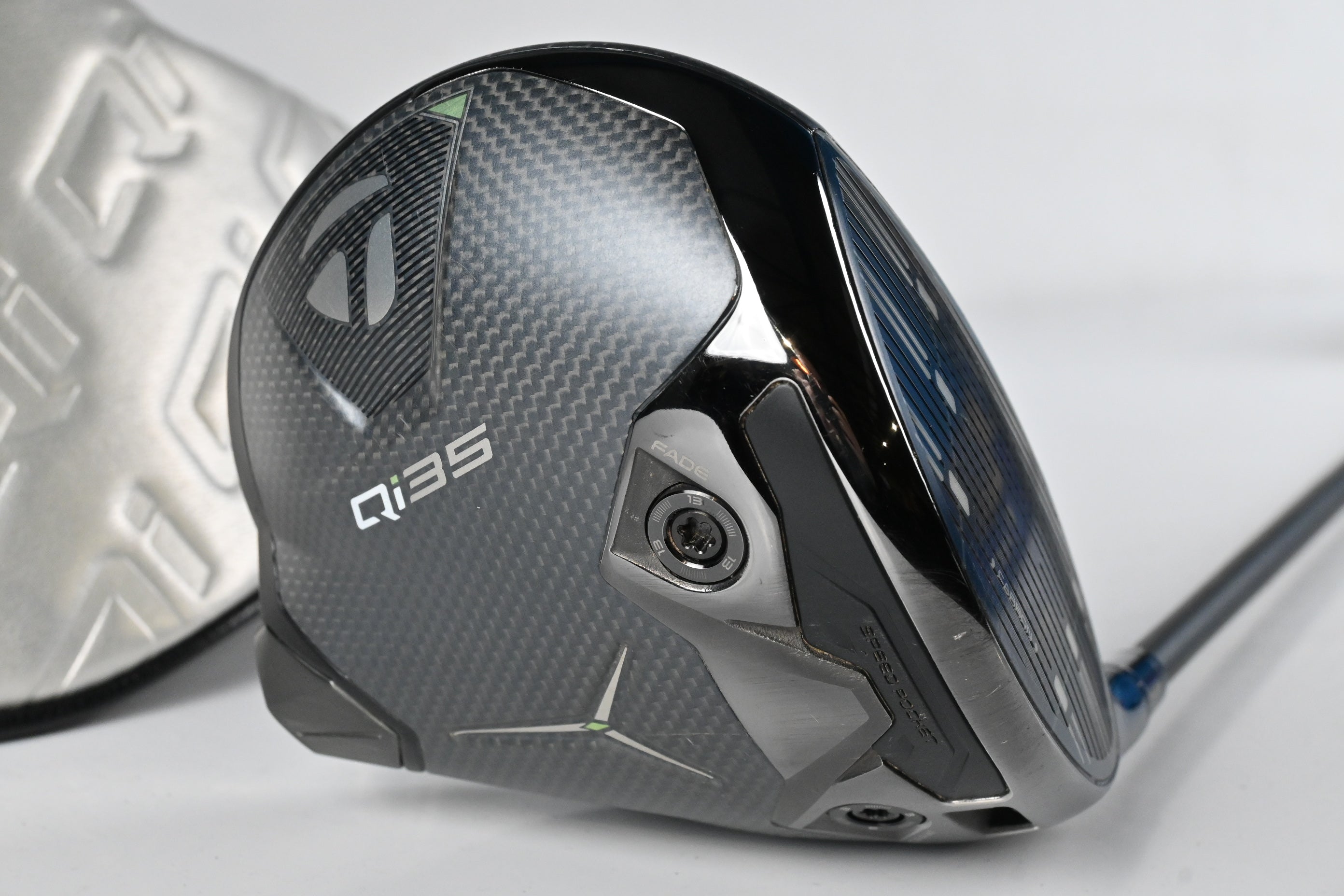 Taylormade Qi35 LS Driver / 9 Degree / Stiff Flex Kai'li White Dark Waves 60