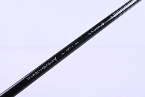 Titleist TSR2 #3 Wood / 15 Degree / Regular Flex Tensei AV Blue 65 Shaft