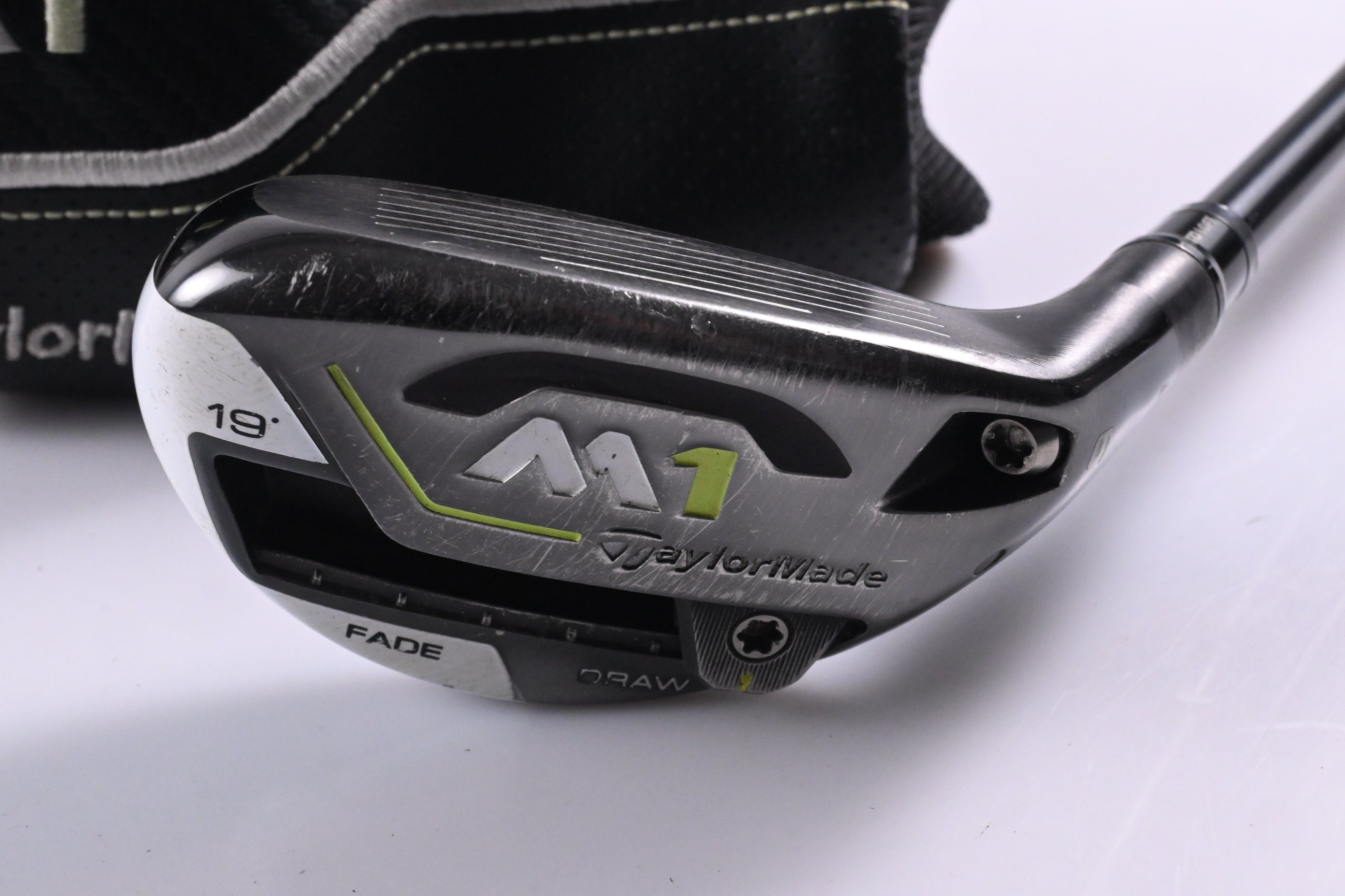 Taylormade M1 2017 #3 Hybrid / 19 Degree / Regular Flex Fujikura Atmos Red 6
