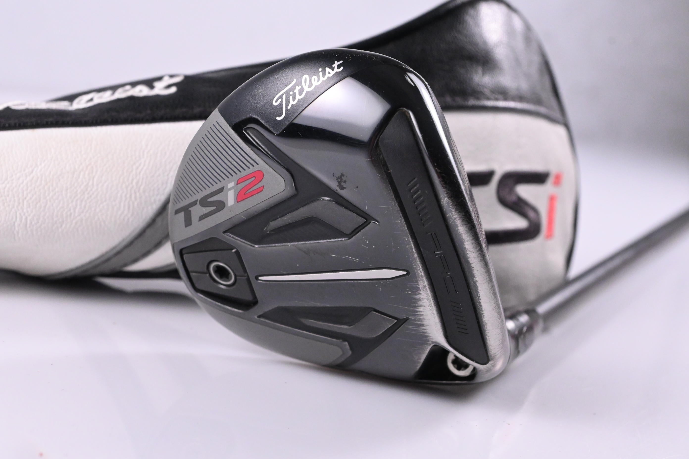 Titleist TSi2 #5 Wood / 18 Degree / Regular Flex Kuro Kage Black TiNi 55 Shaft