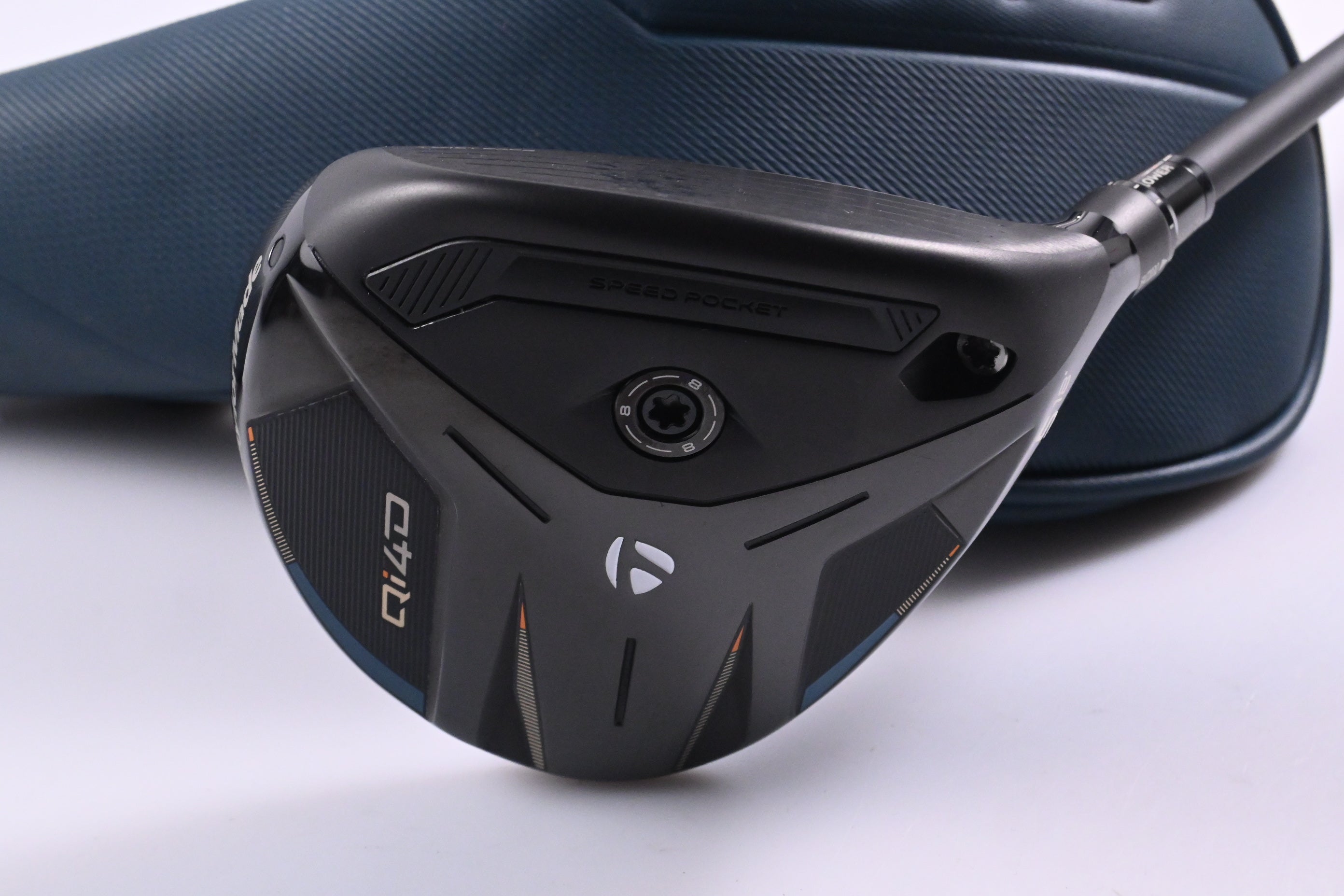 Taylormade Qi4D #5 Wood / 18 Degree / Regular Flex REAX 55 Shaft