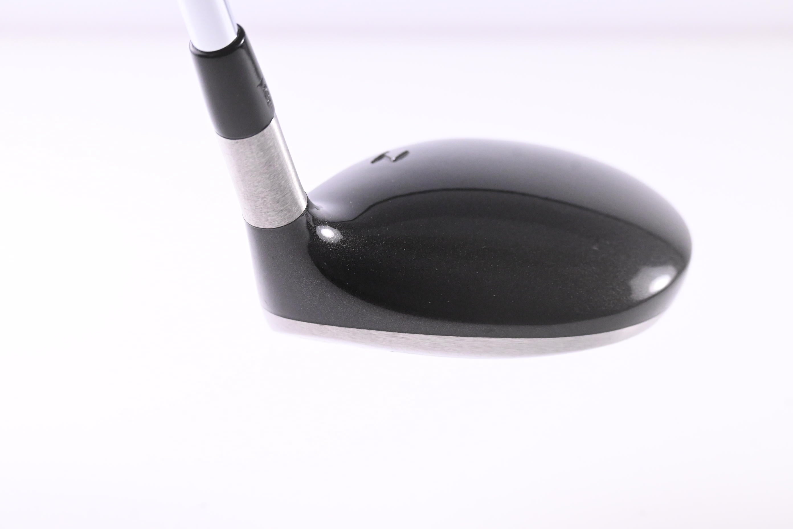 Titleist 904 F #3 Wood / 15 Degree / Stiff Flex Dynamic Gold S300 Shaft