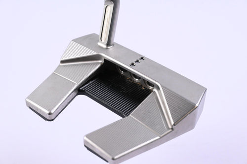 Scotty Cameron 2024 Phantom 5.5 Putter / 33 Inch