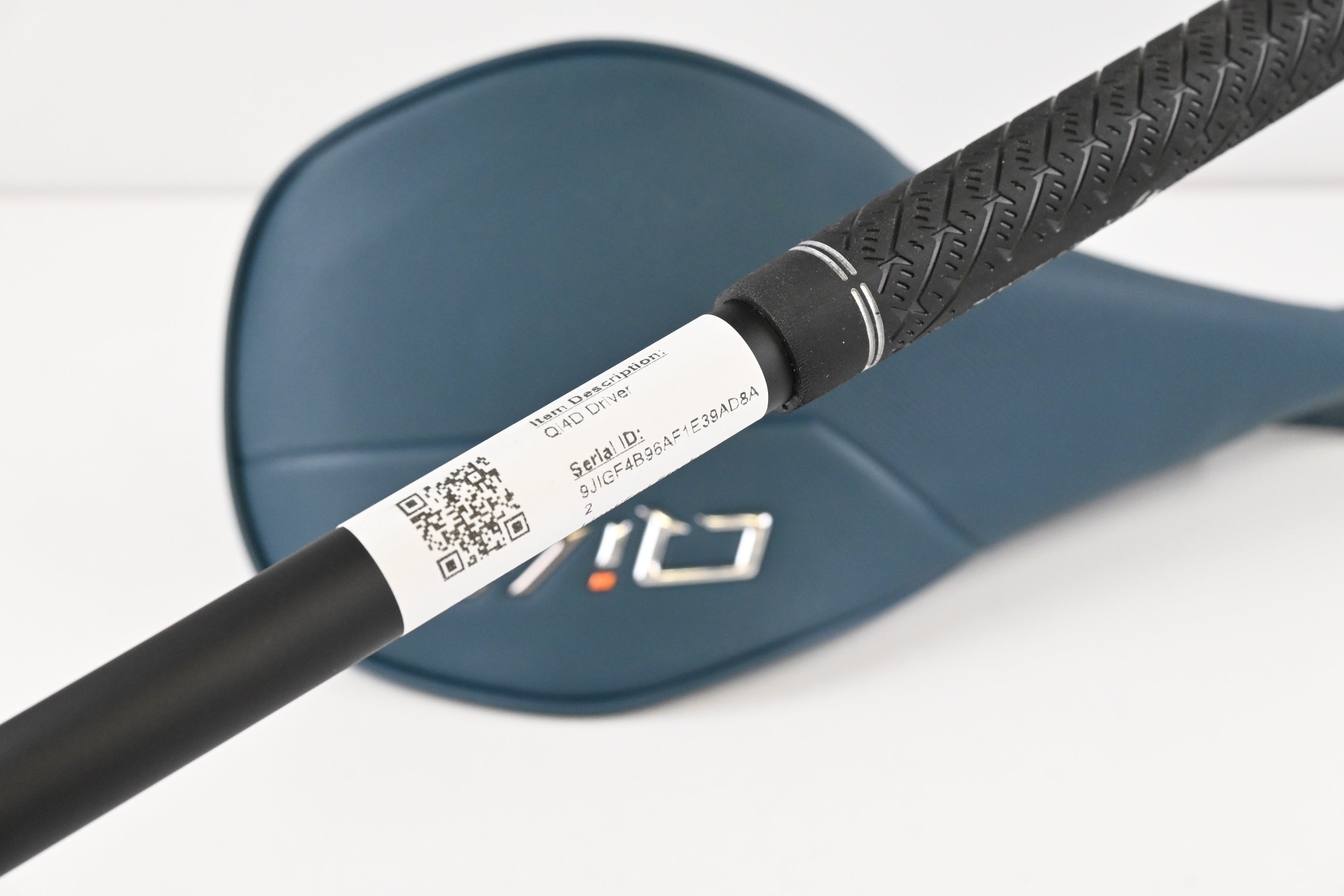 Taylormade Qi4D Driver / 10.5 Degree / Regular Flex Reax Blue 50 Shaft