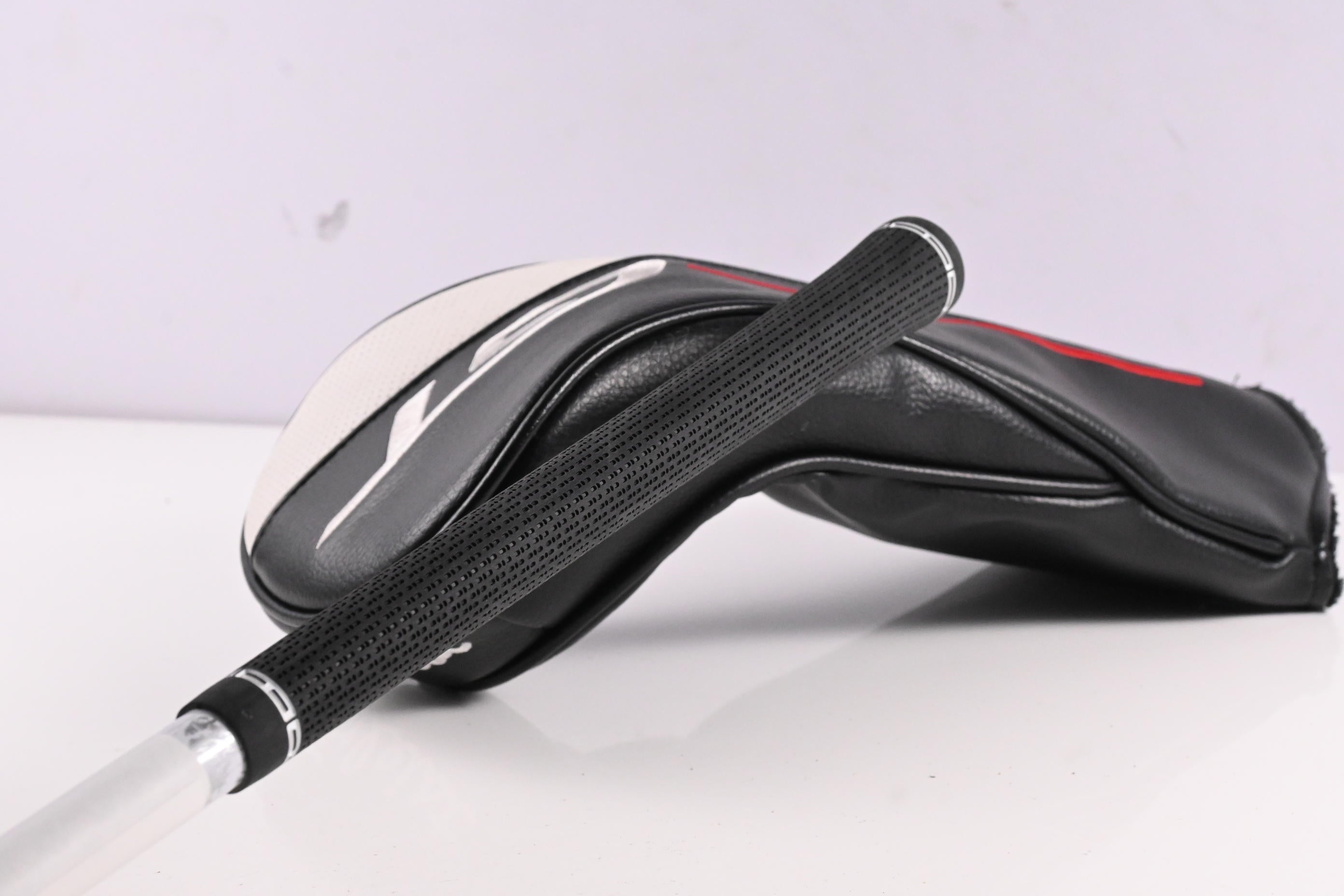 Titleist GT3 Driver / 10 Degree / Regular Flex Denali Red 50 Shaft
