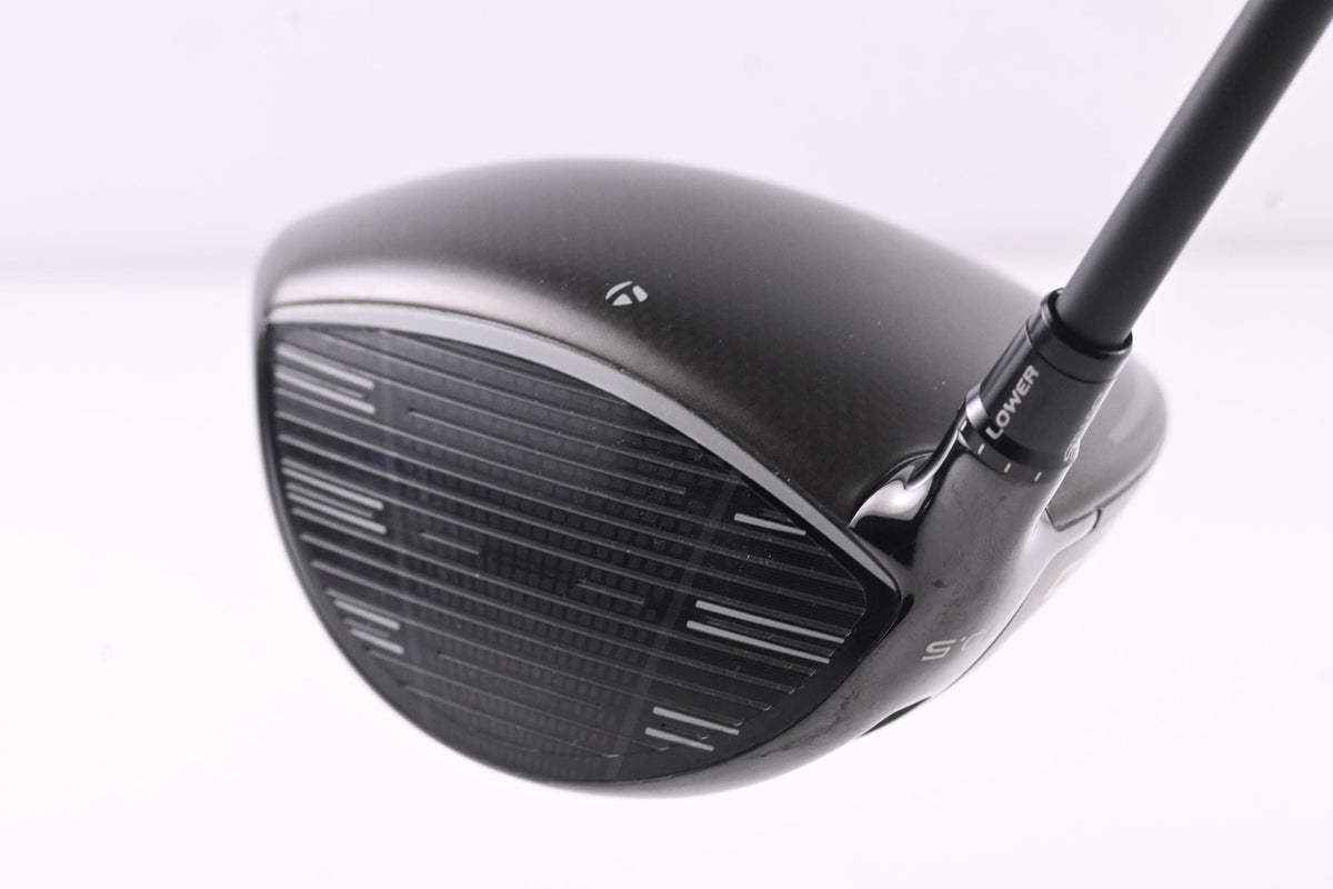 Taylormade Qi4D Driver / 10.5 Degree / Stiff Flex REAX Red 50 Shaft