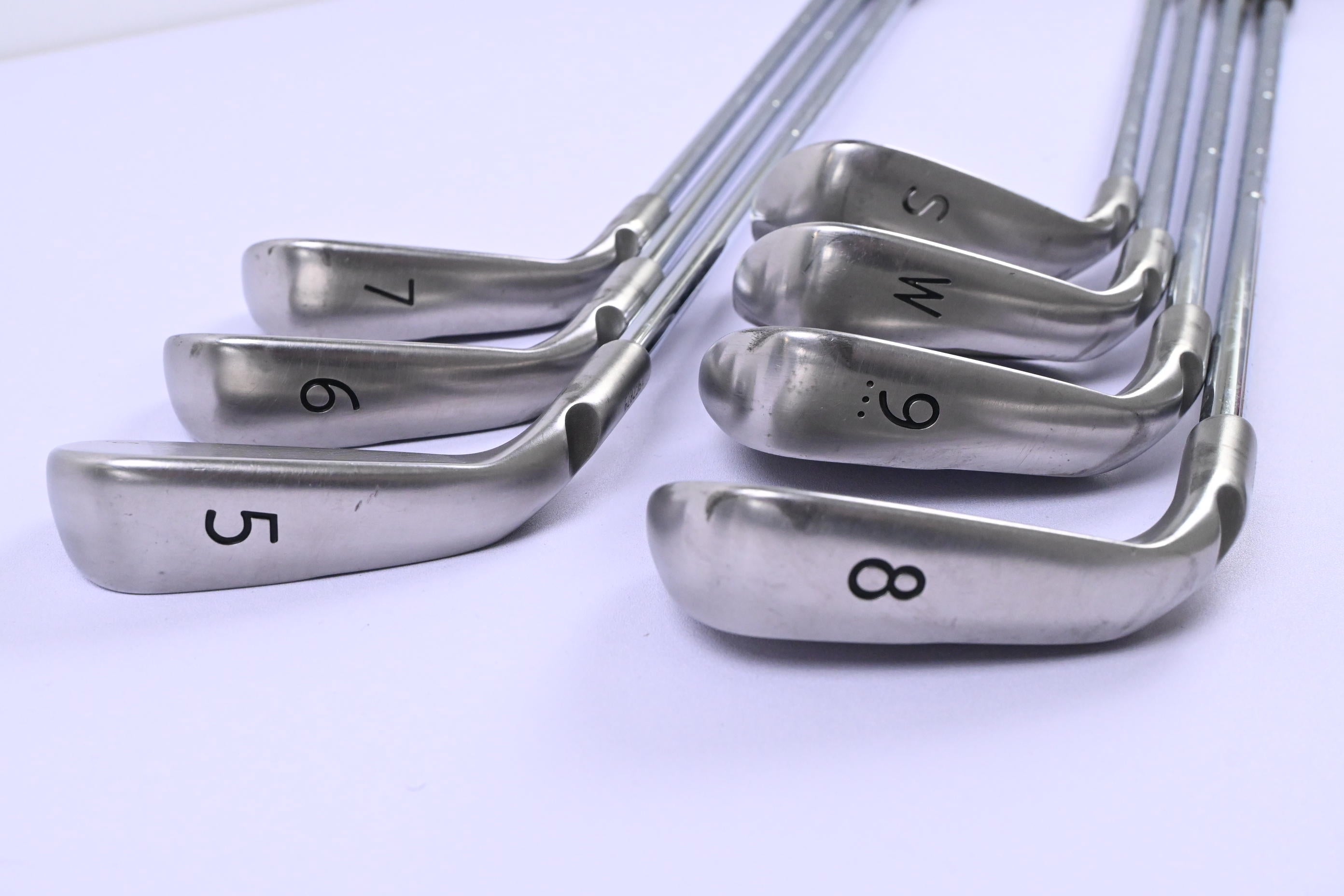 Ping G30 Irons / 5-PW+SW / Black Dot / Regular Flex Ping CFS Distance Shafts