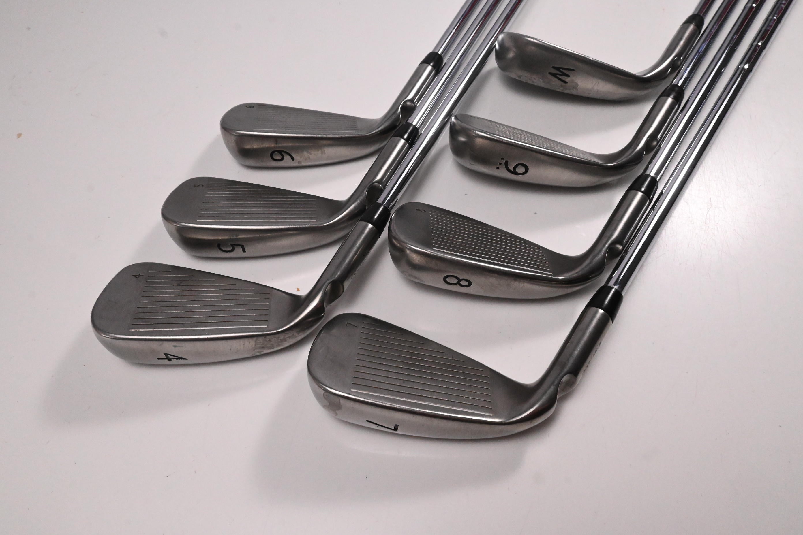 Ping G Series Irons / 4-PW / Black Dot / Regular Flex Ping CFS Distance Shafts