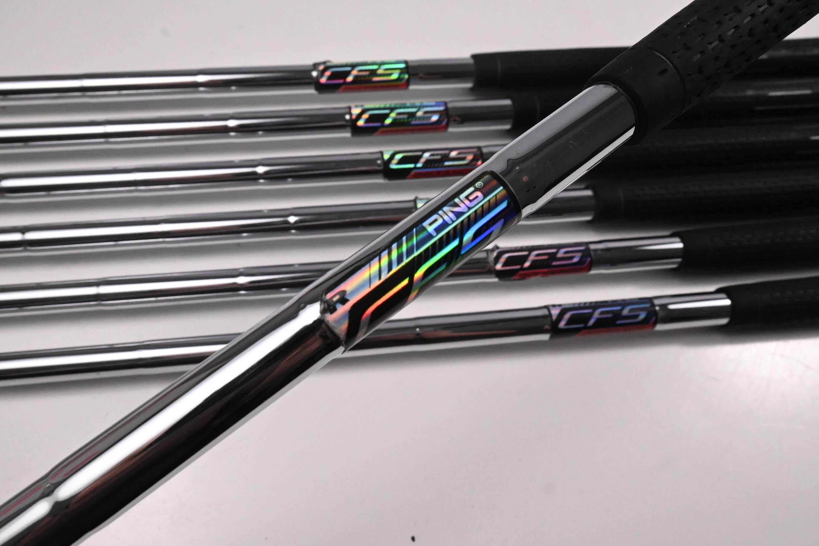 Ping G Series Irons / 4-PW / Black Dot / Regular Flex Ping CFS Distance Shafts
