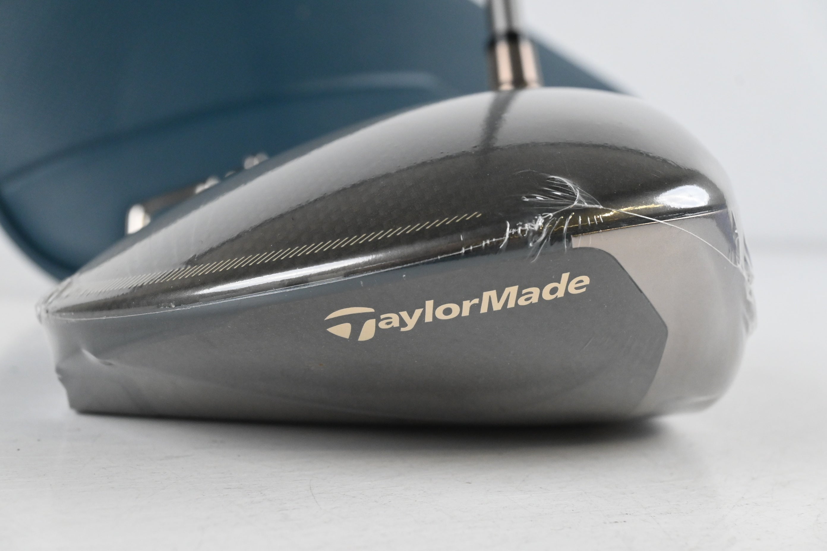 Taylormade Qi4D Max Lite Driver / 10.5 Degree / Regular Flex Reax Blue 40 Shaft