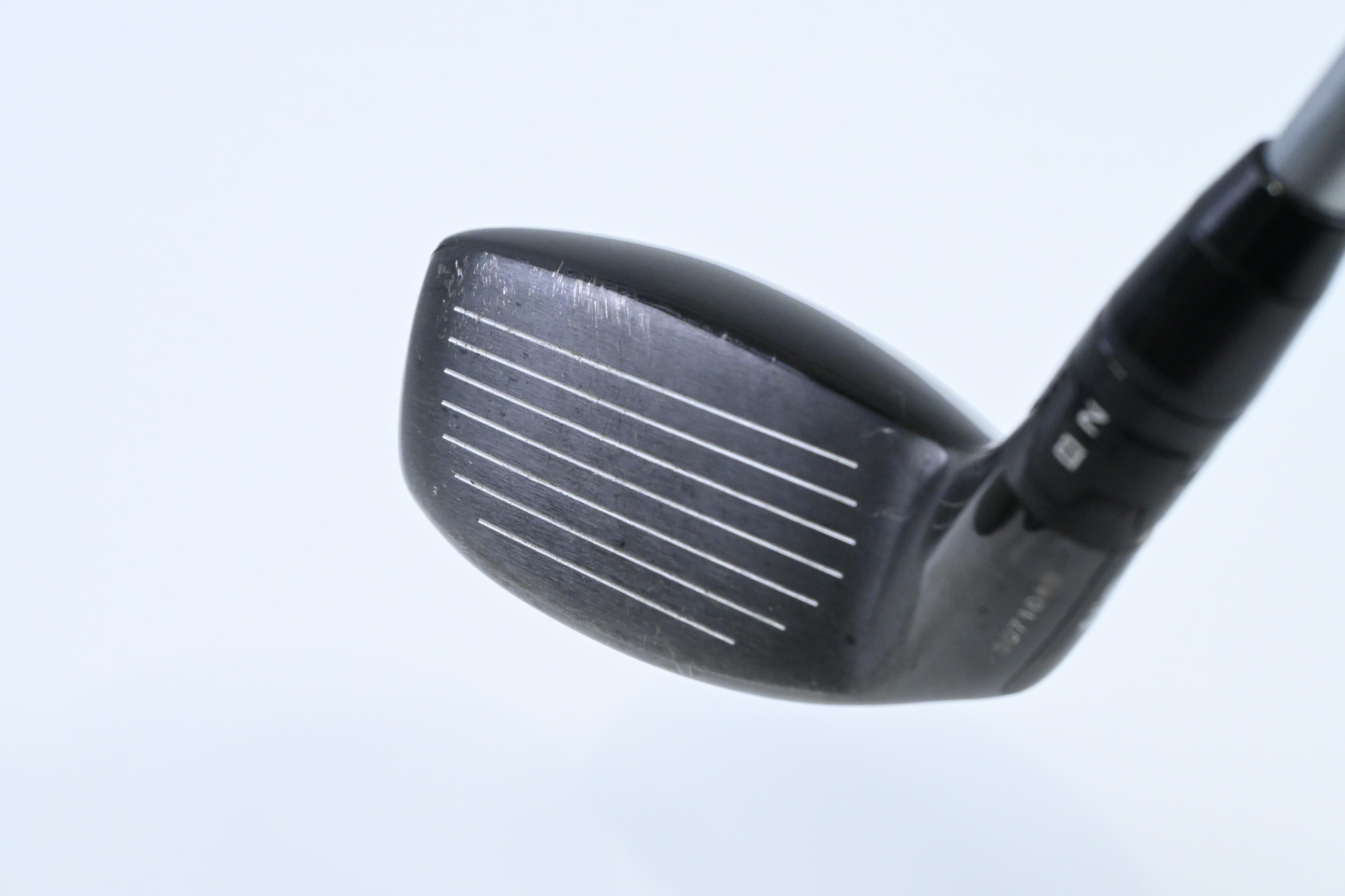 Titleist TSi3 #2 Hybrid / 18 Degree / Senior Flex Fujikura AirSpeeder 50 Shaft