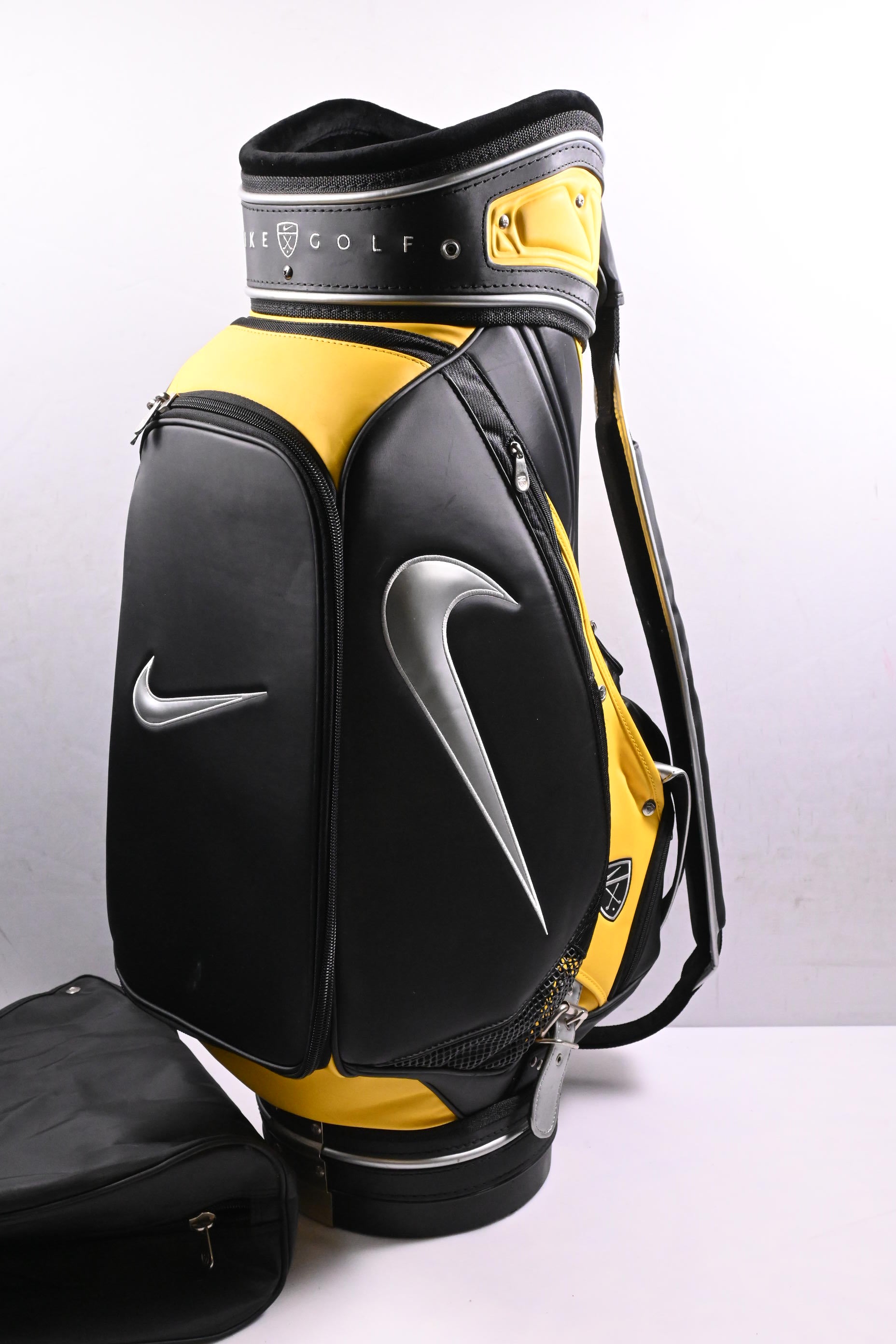 Nike SQ Tour Bag / 6-Way Divider / Black, Yellow