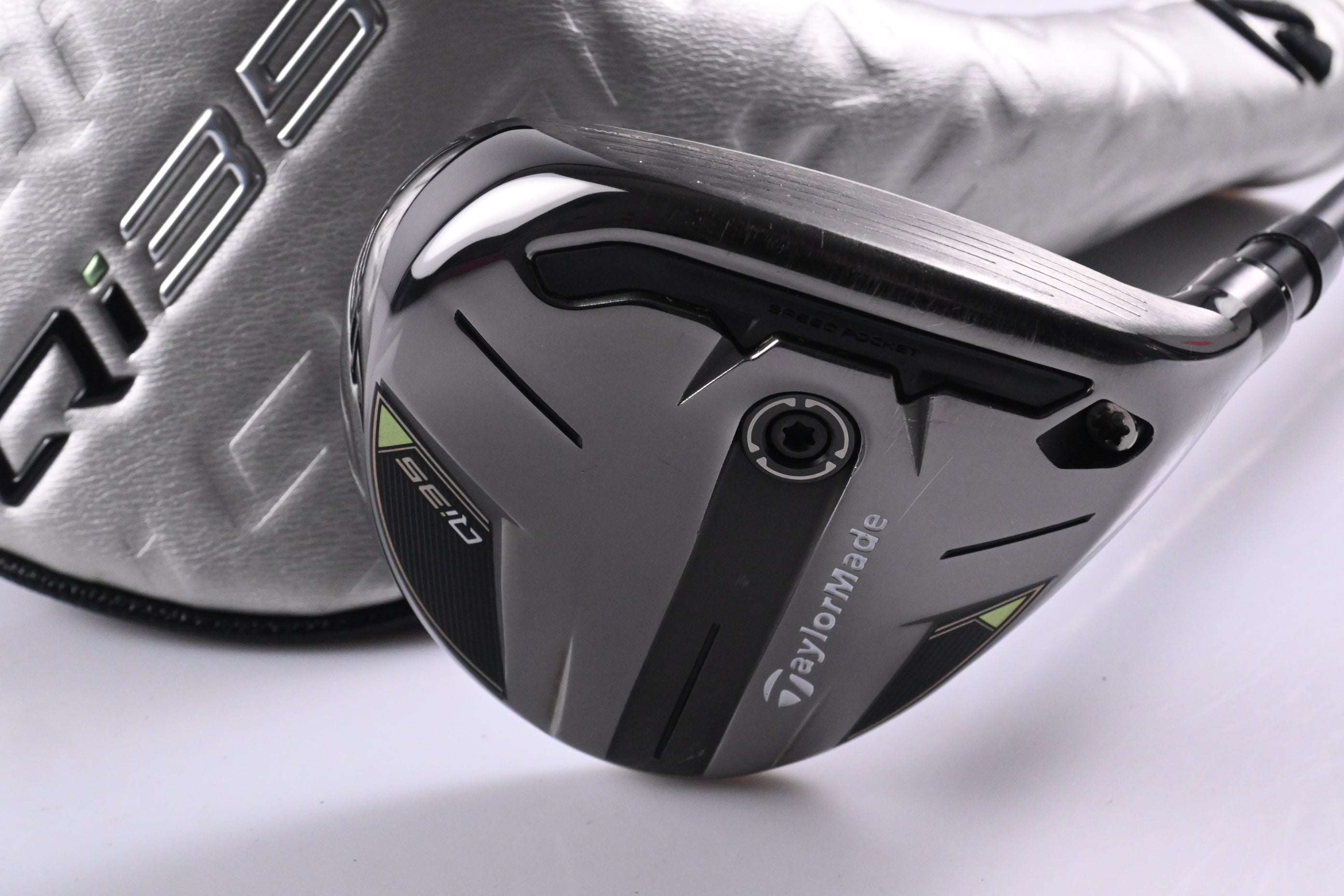 Taylormade Qi35 #5 Wood / 18 Degree / Regular Flex Ventus Blue 5 Shaft