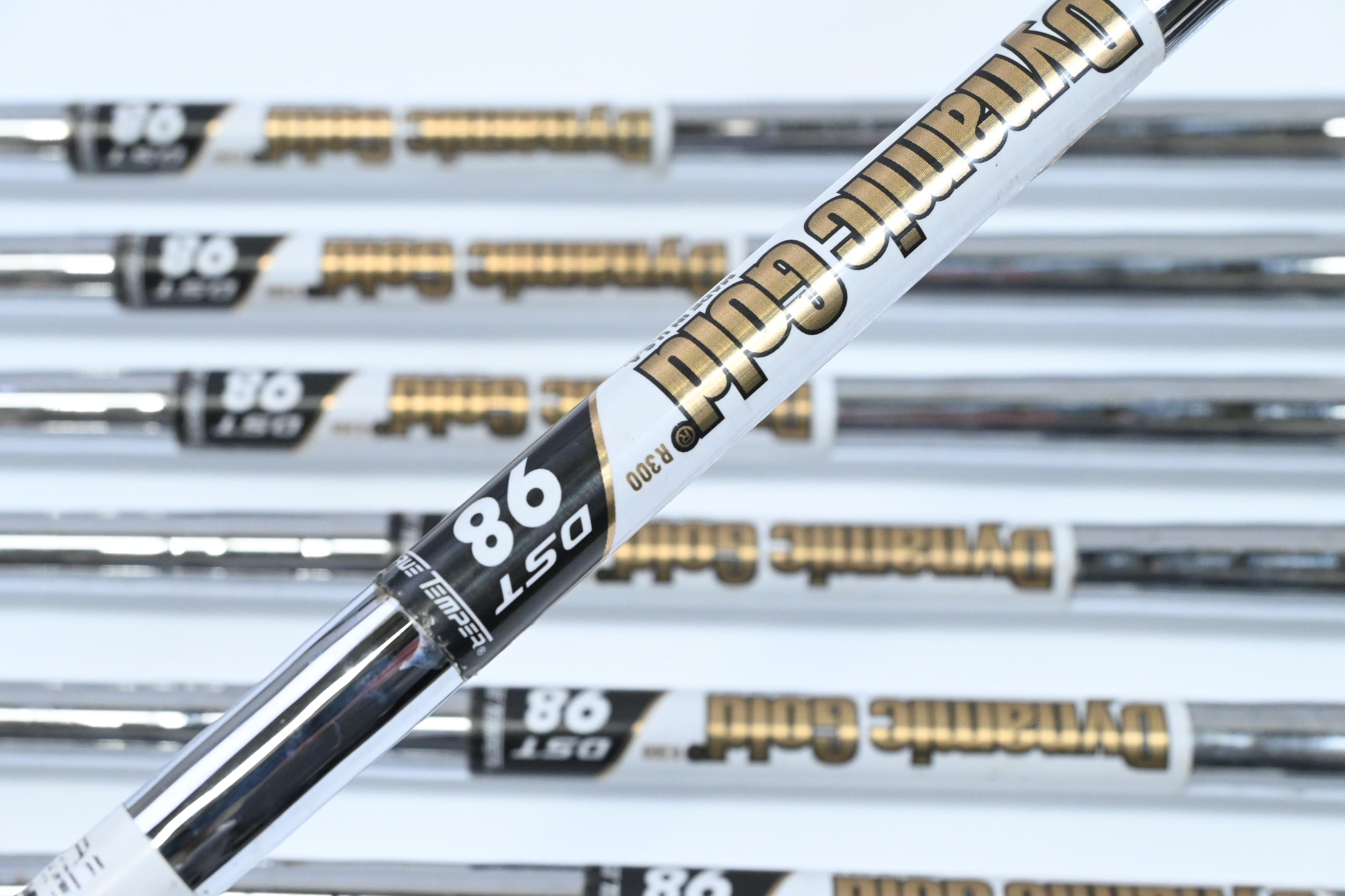 Cleveland CBX Irons / 4-PW / Regular Flex Dynamic Gold DST 98 R300 Shafts