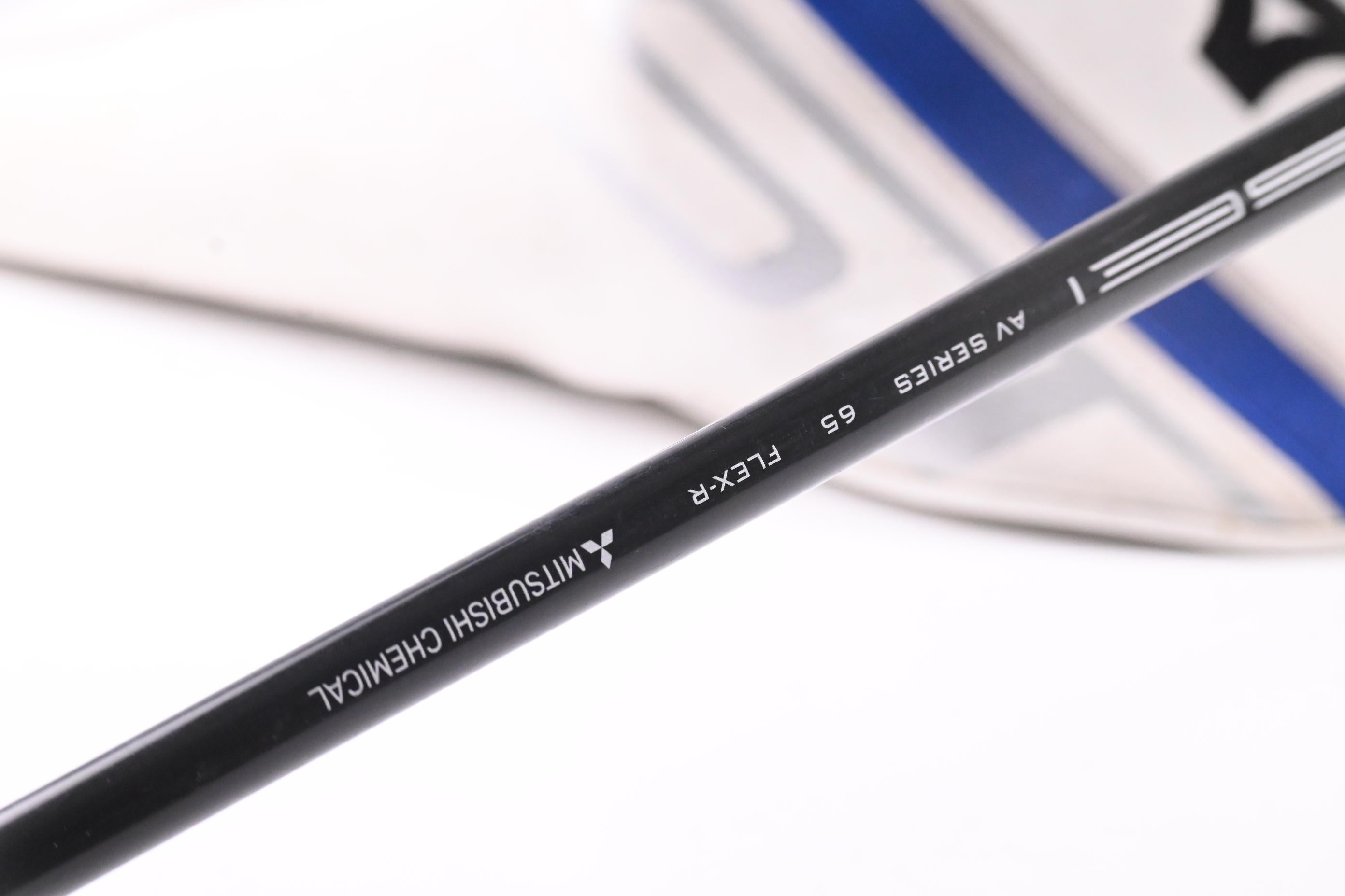 Mizuno ST-X 220 Driver / 10.5 Degree / Regular Flex Tensei AV Raw Blue 65 Shaft