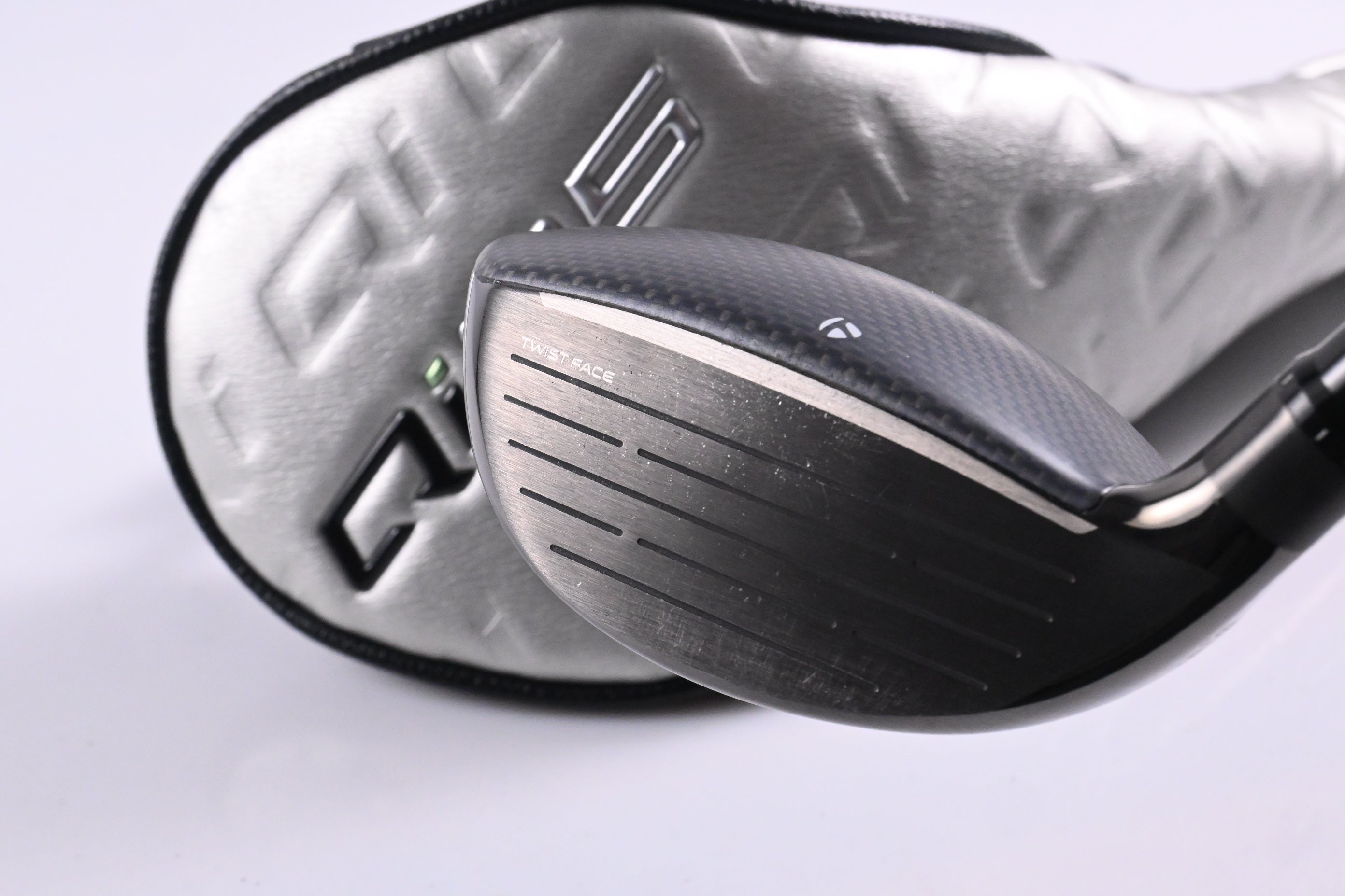 Taylormade Qi35 #5 Wood / 18 Degree / Regular Flex Ventus Blue 5 Shaft
