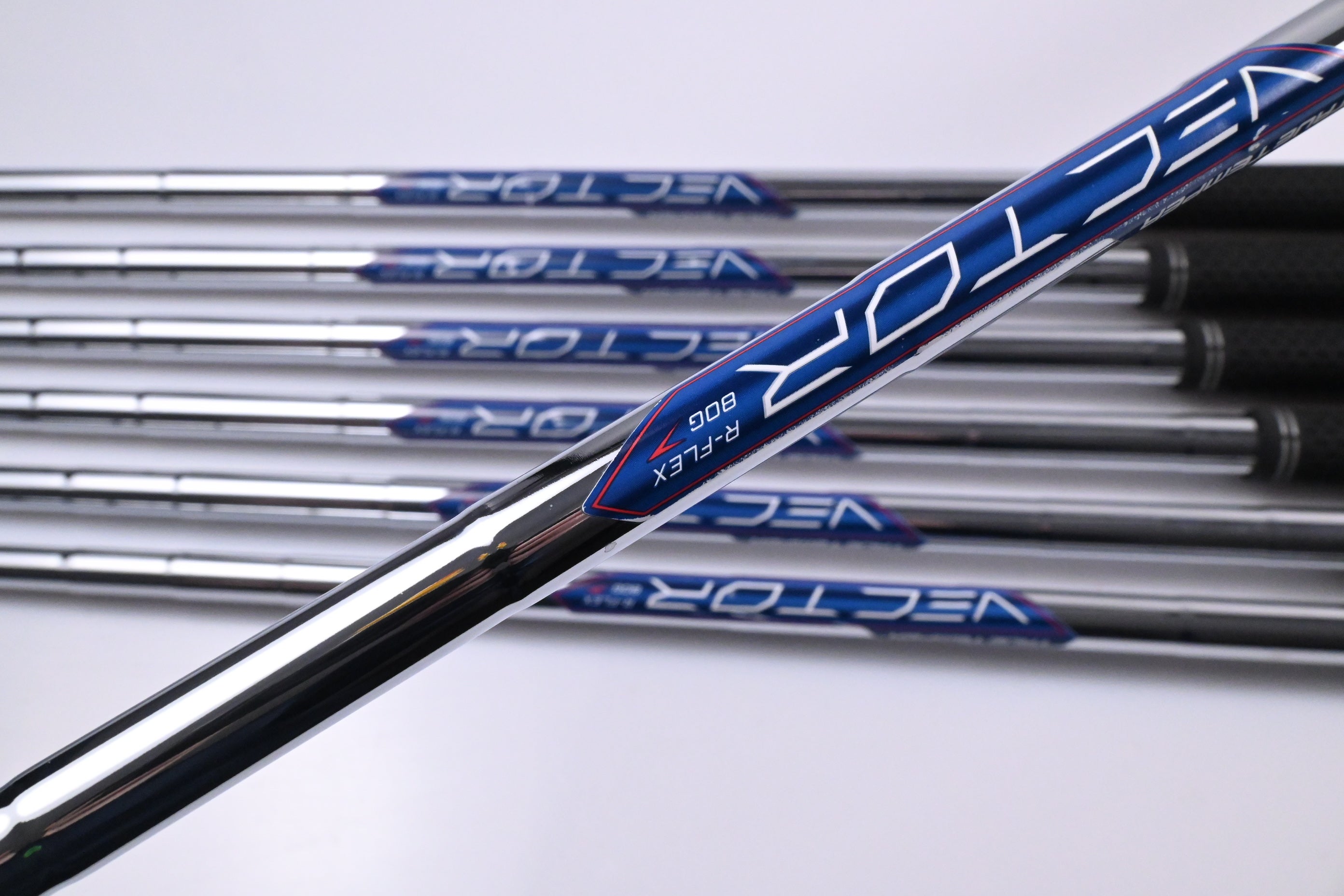Callaway Elyte Irons / 5-PW+GW / Regular Flex Vector 80 Shafts