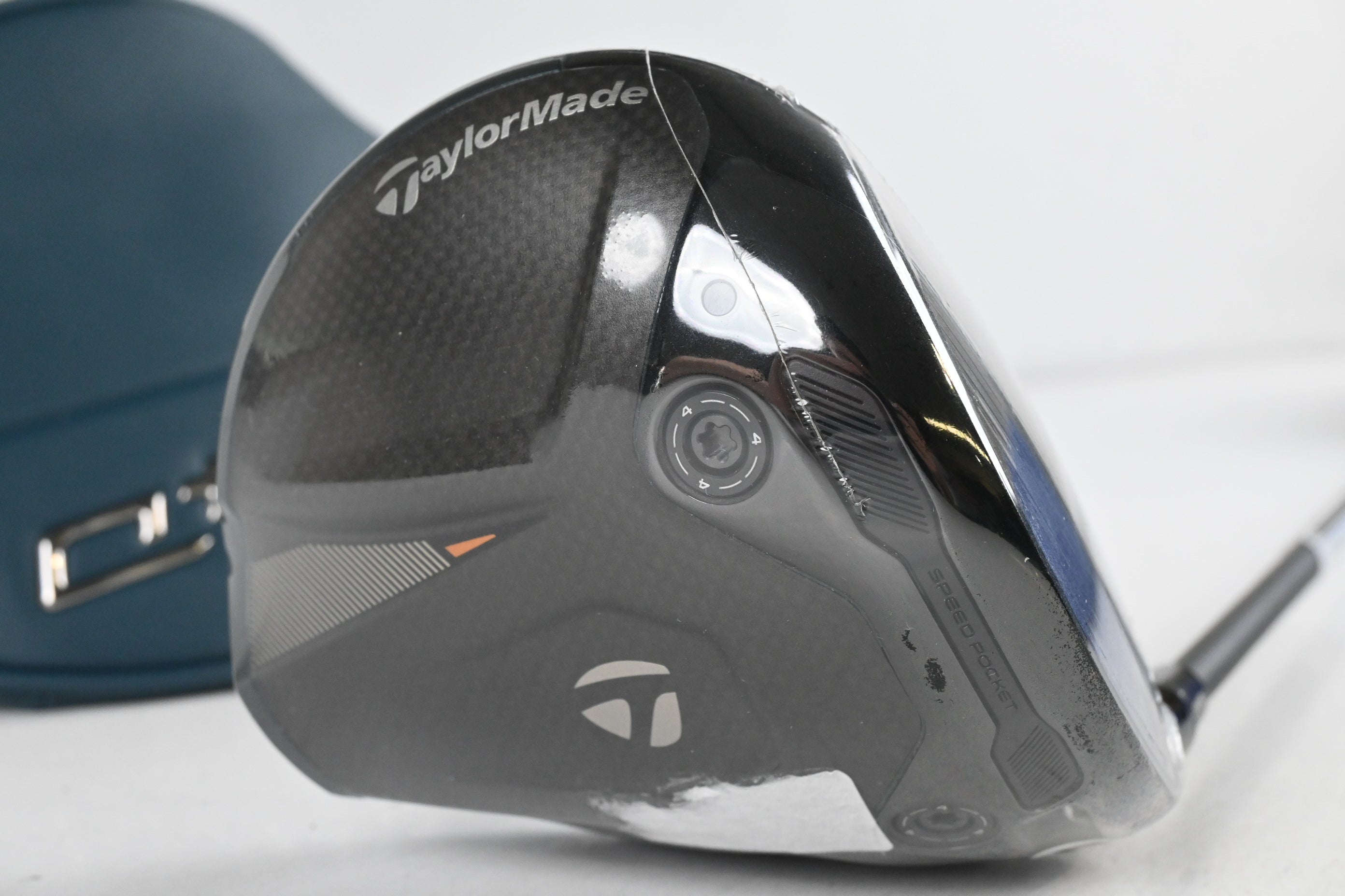Taylormade Qi4D Driver / 12 Degree / Regular Flex Reax Blue 50 Shaft