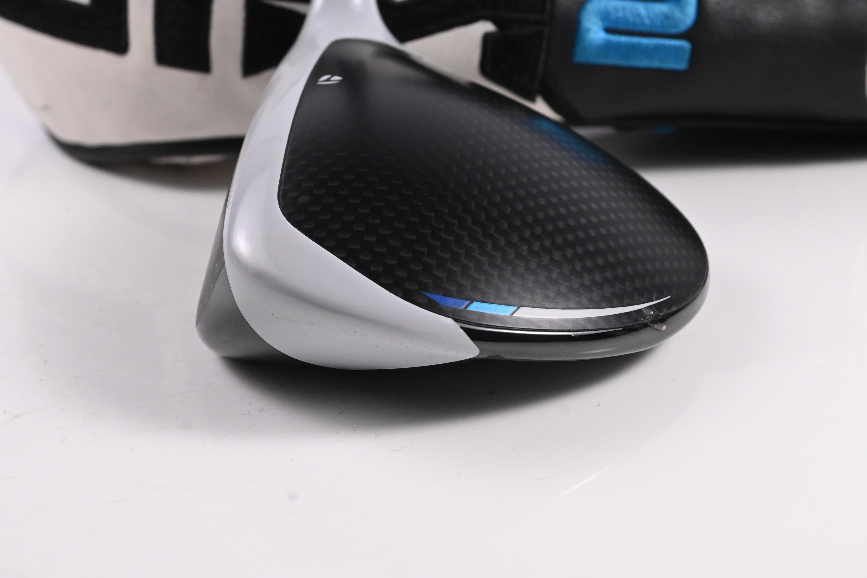Left Hand Taylormade SIM2 Max #3 Wood / 15 Degree / Regular Flex Ventus Blue 5
