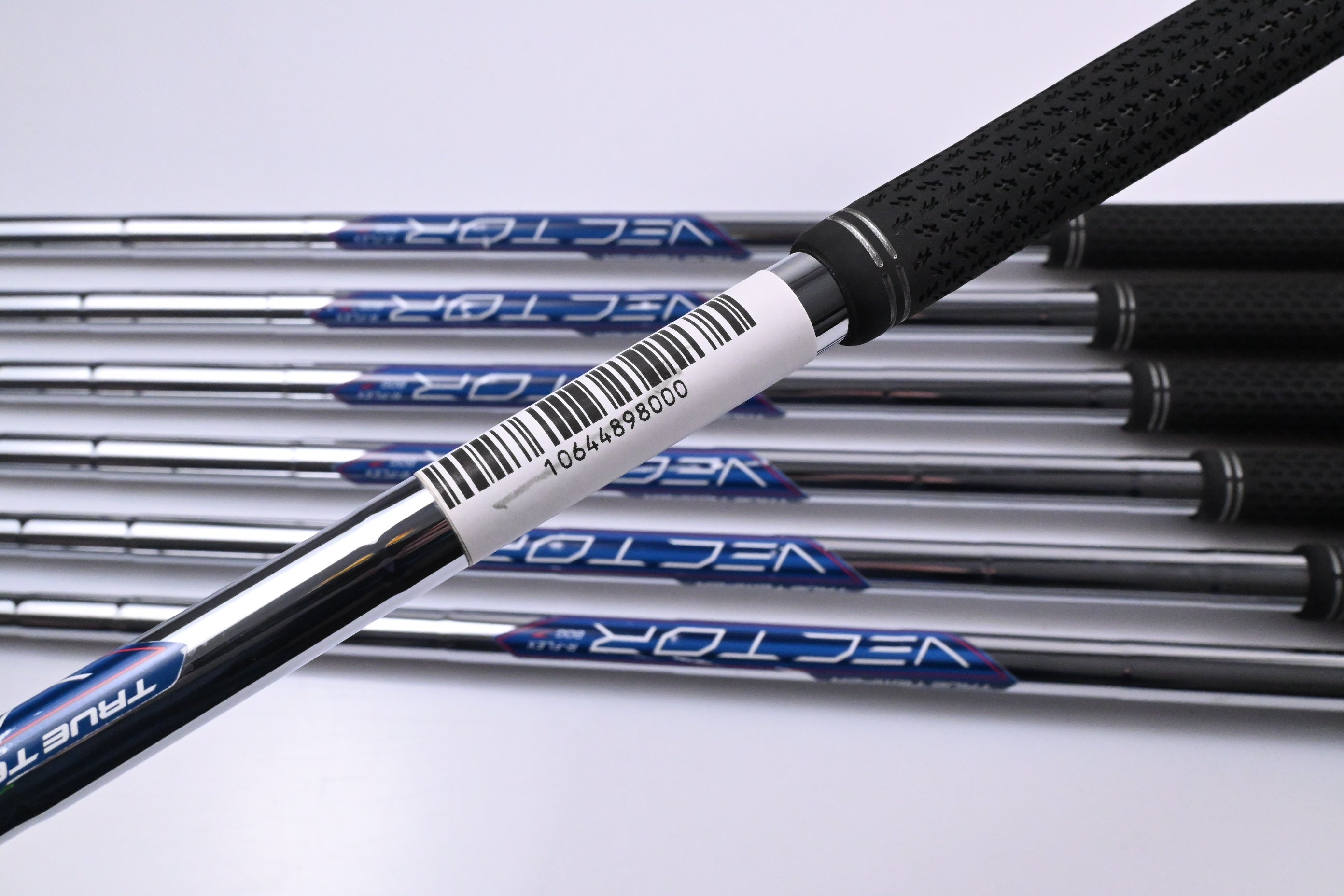 Callaway Elyte Irons / 5-PW+GW / Regular Flex Vector 80 Shafts