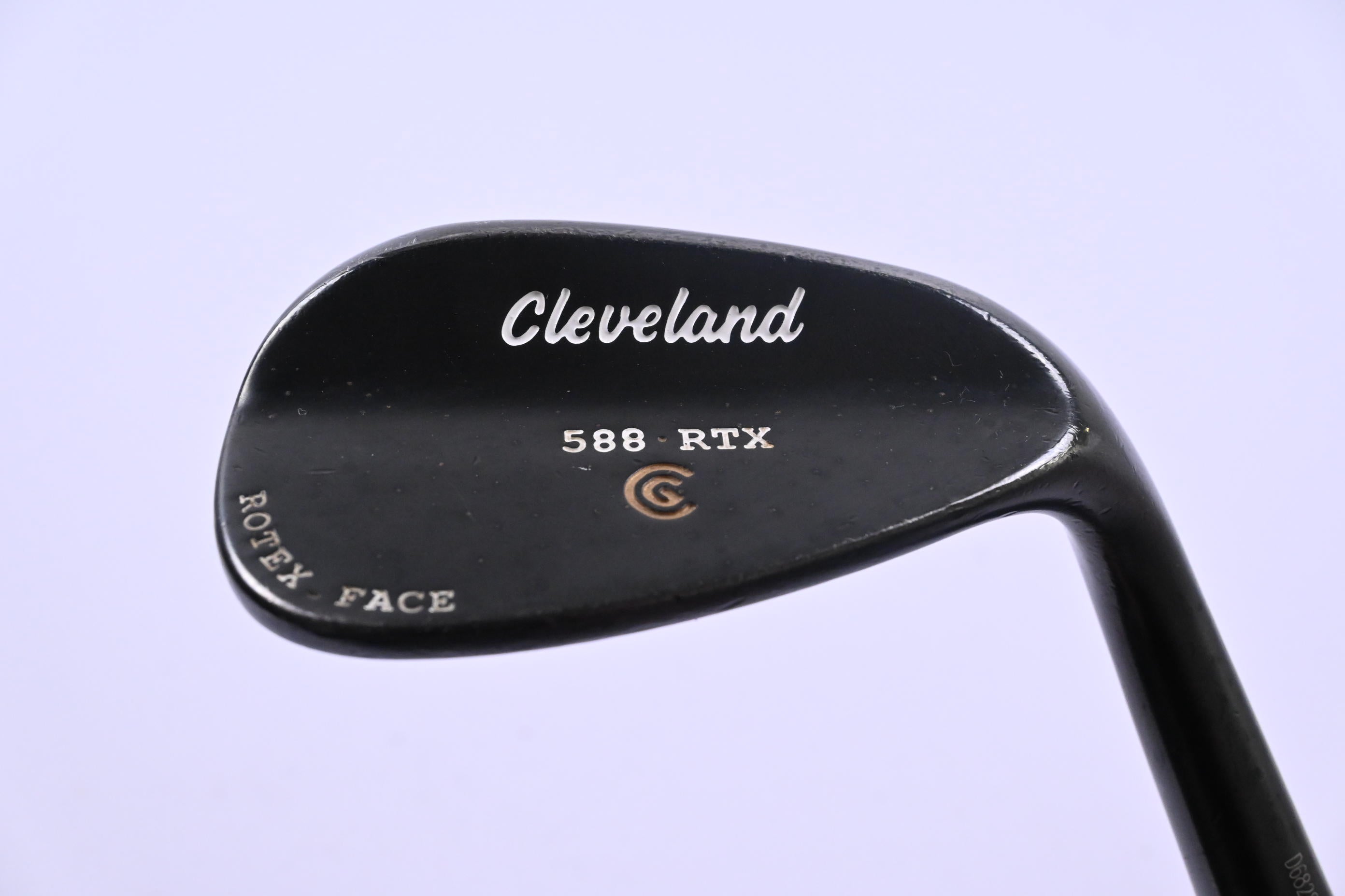 Cleveland 588 RTX Lob Wedge / 52 Degree / Wedge Flex Dynamic Gold Shaft