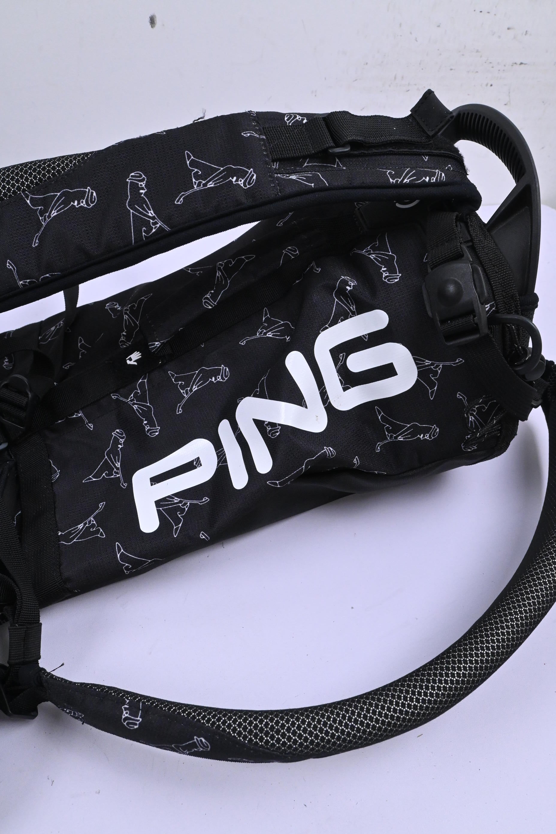 Ping Moonlite Pencil Bag / 4-Way Divider / Black & White