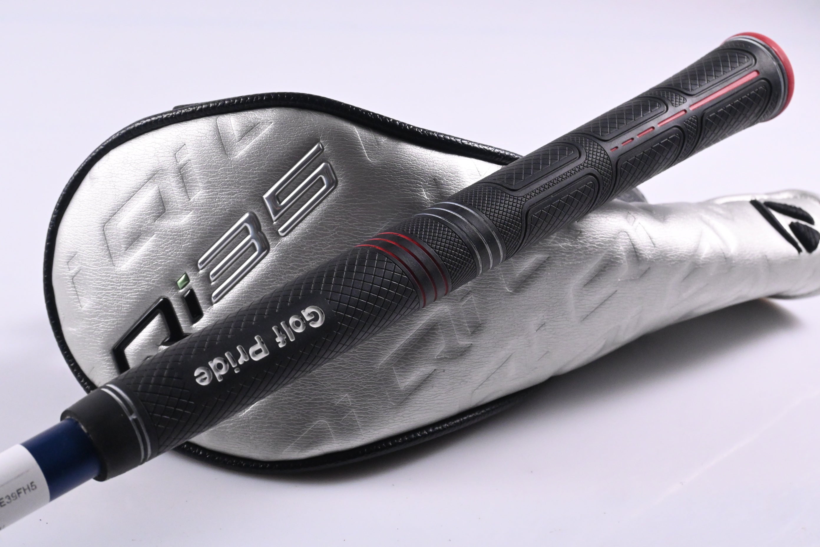 Taylormade Qi35 #5 Wood / 18 Degree / Regular Flex Ventus Blue 5 Shaft