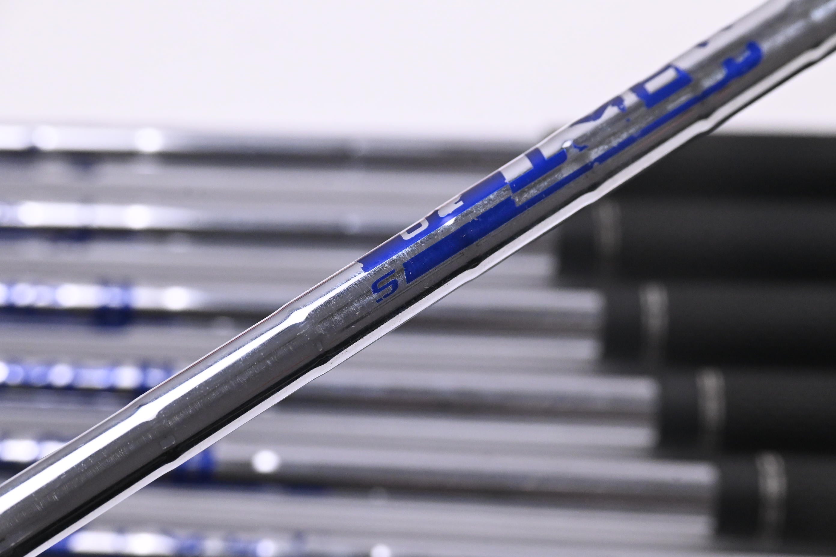 Ping i500 Irons / 5-PW+GW / White Dot / Stiff Flex Ping AWT 2.0 Shafts