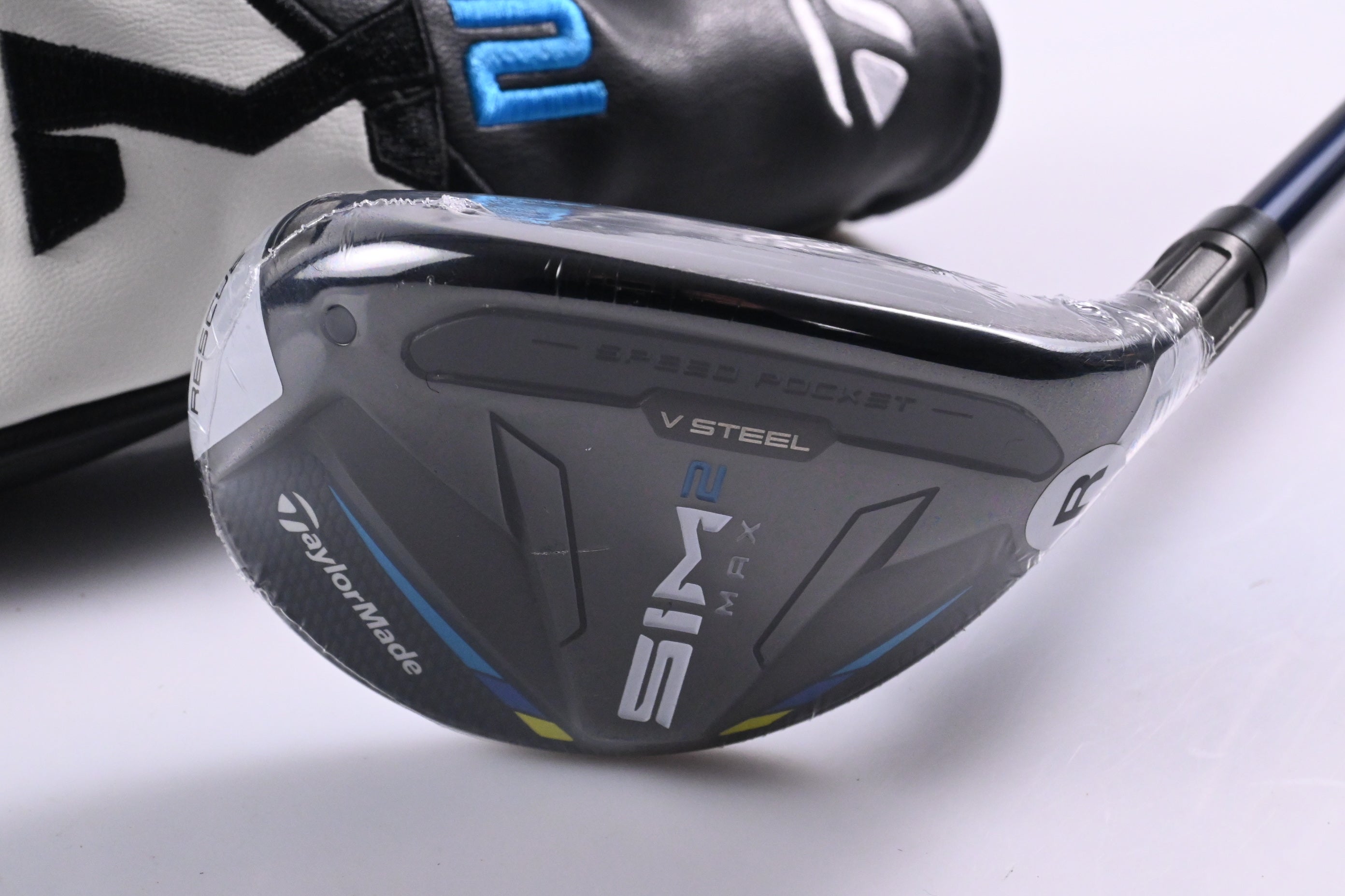 Taylormade SIM2 Max #3 Hybrid / 19 Degree / Regular Flex Fujikura Ventus Blue 6