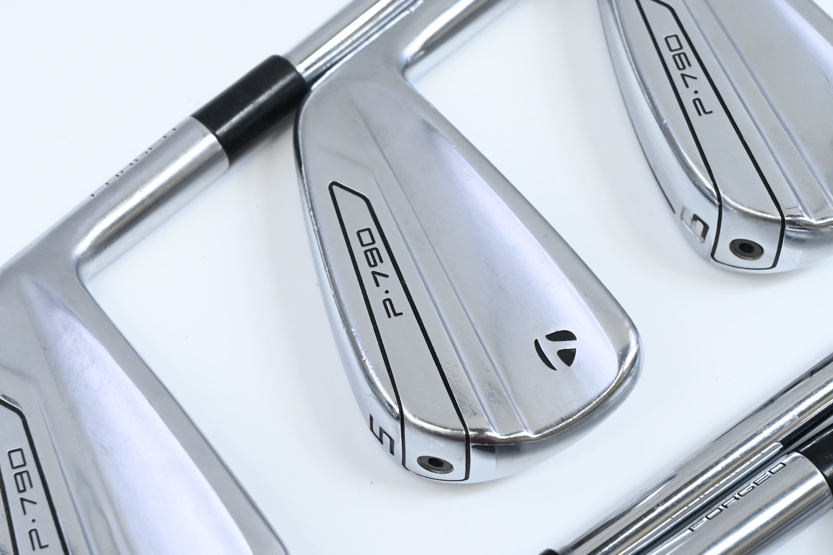 Taylormade P790 2019 Irons / 4-9 / X-Flex Dynamic Gold X100 Shafts