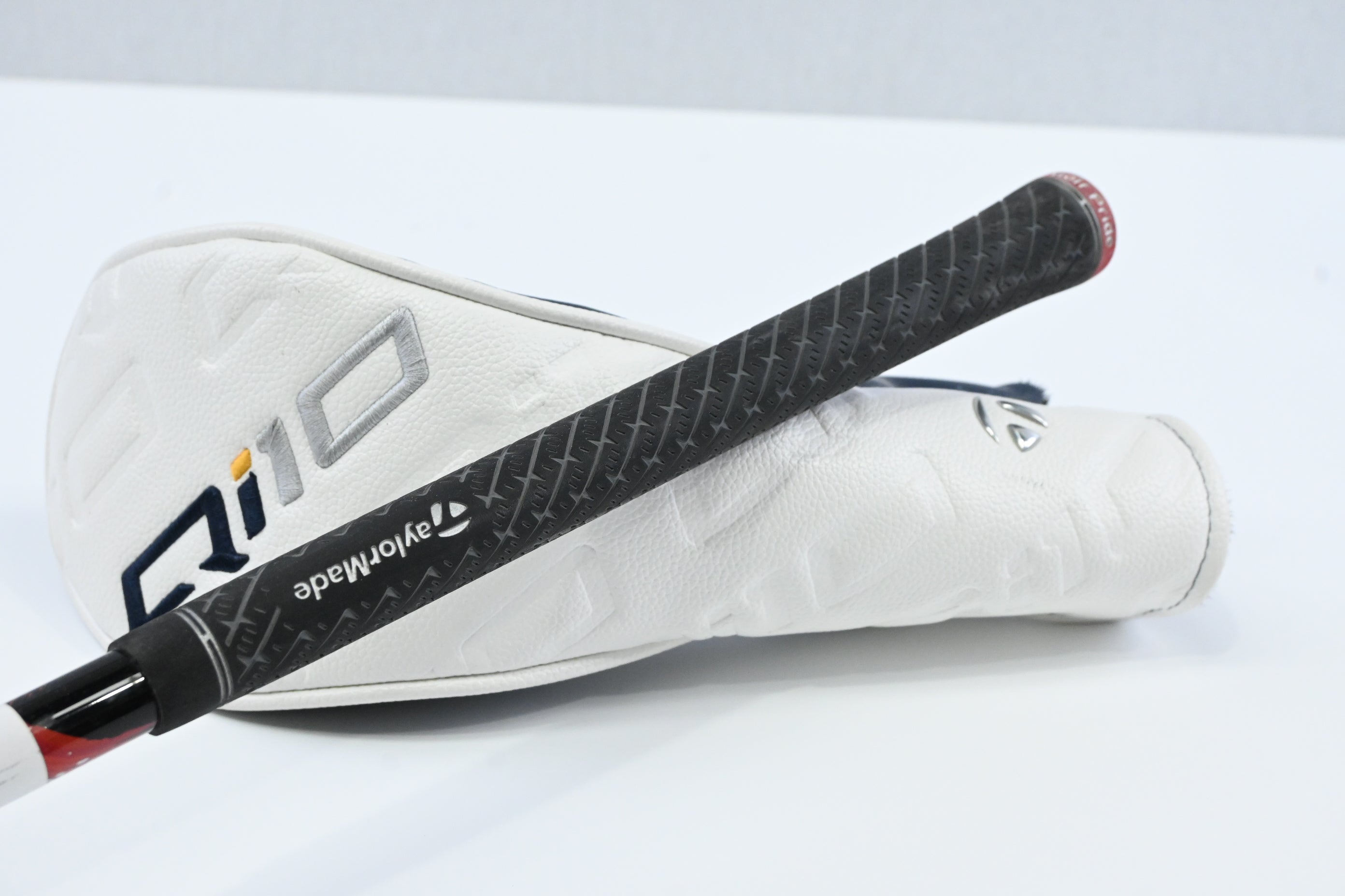 Taylormade Qi10 Tour #5 Wood / 18 Degree / Stiff Flex Kai'li Red 75 Shaft