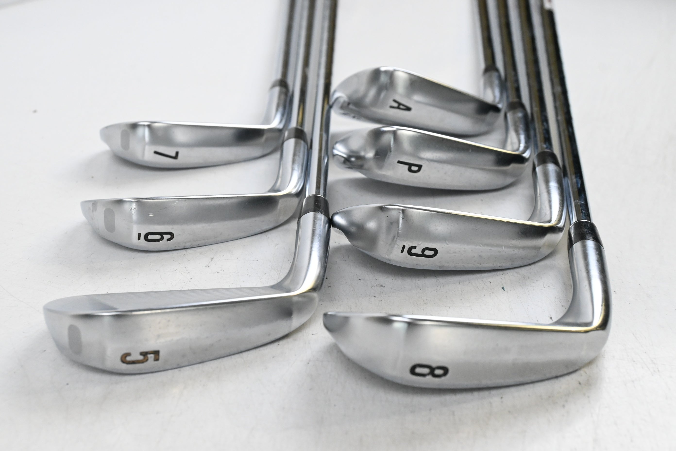 Srixon ZXi5 Irons / 5-PW+GW / Regular Flex KBS Tour Lite Shafts