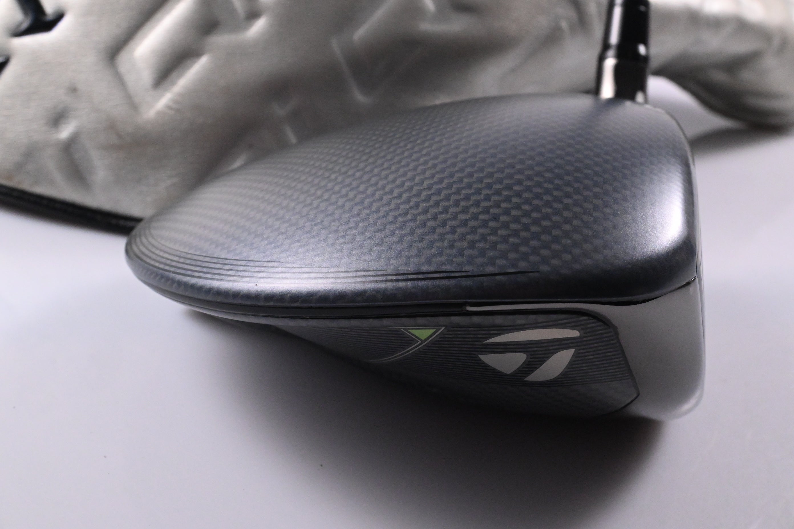 Taylormade Qi35 Driver / 10.5 Degree / Regular Flex Ventus Blue 5 Shaft
