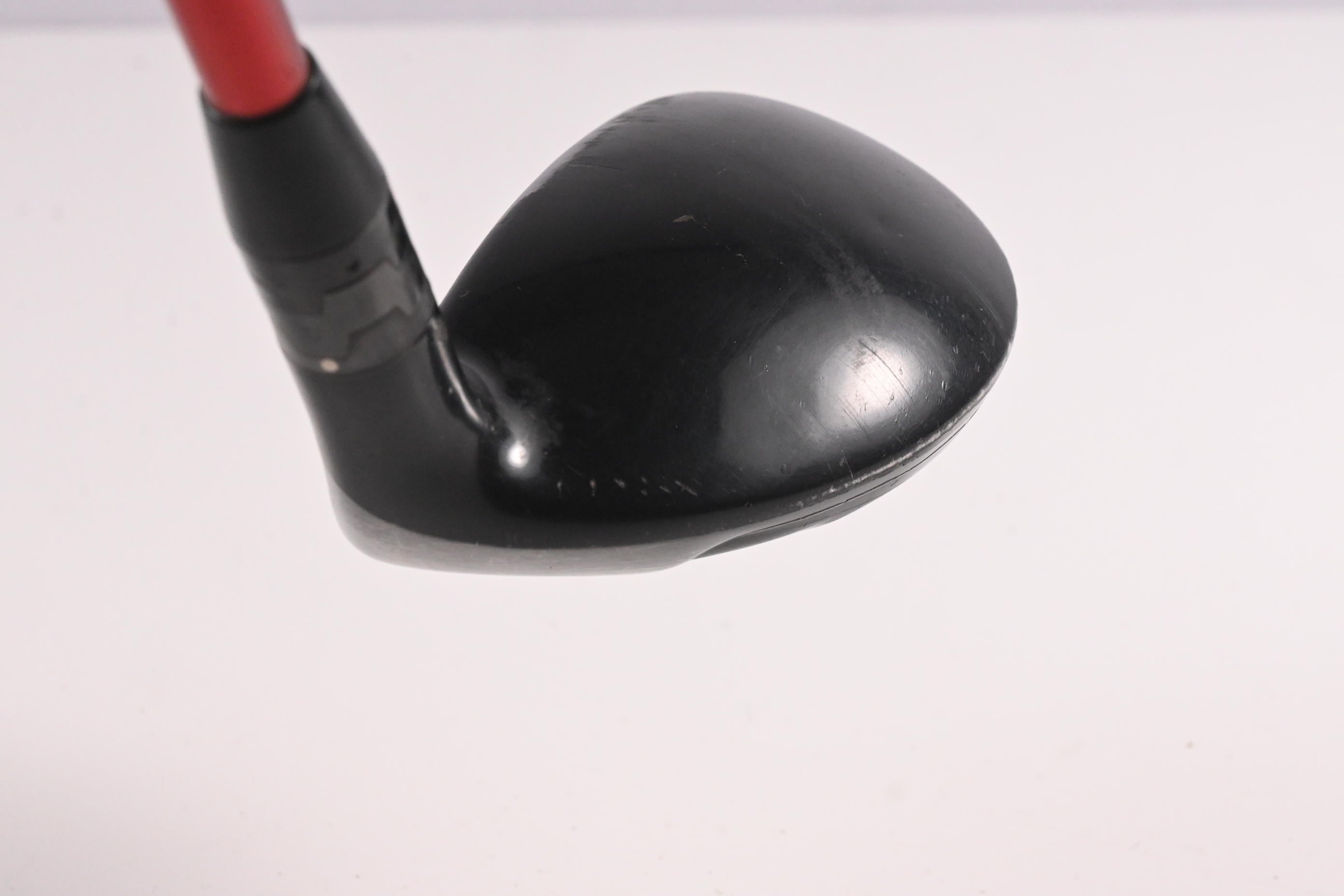 Titleist 910H #4 Hybrid / 24 Degree / Regular Flex Mitsubishi Bassara Red 60