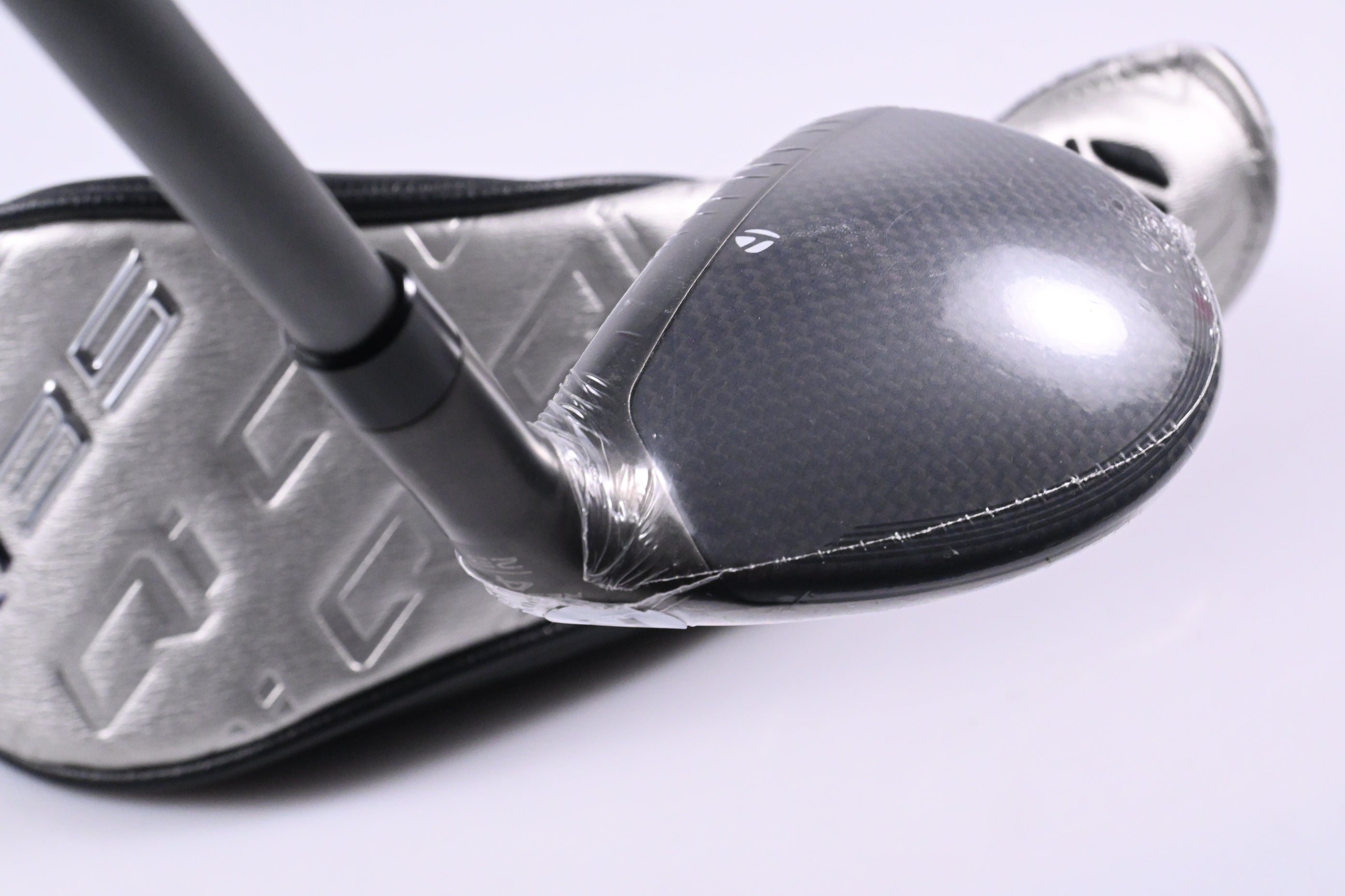 Taylormade Qi35 Max #4 Hybrid / 23 Degree / Regular Flex Fujikura Air Speeder 50
