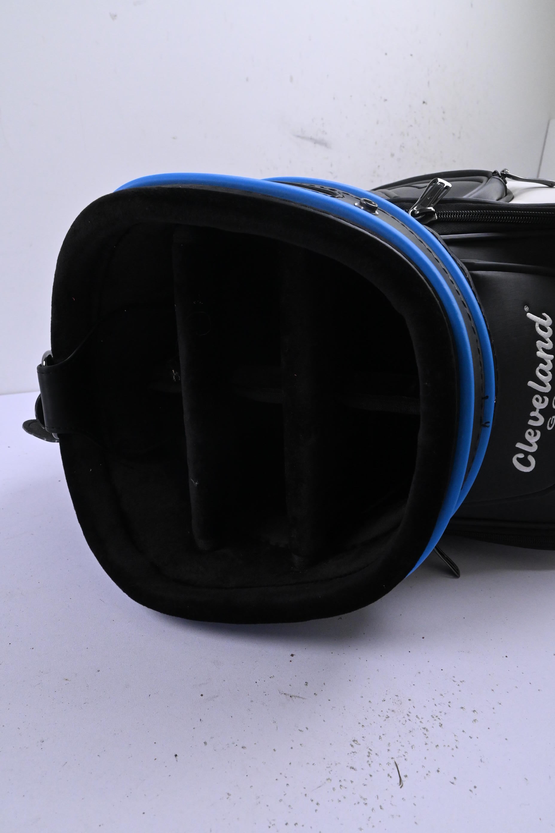 Cleveland Tour Bag / 6-Way Divider / Black, White & Blue