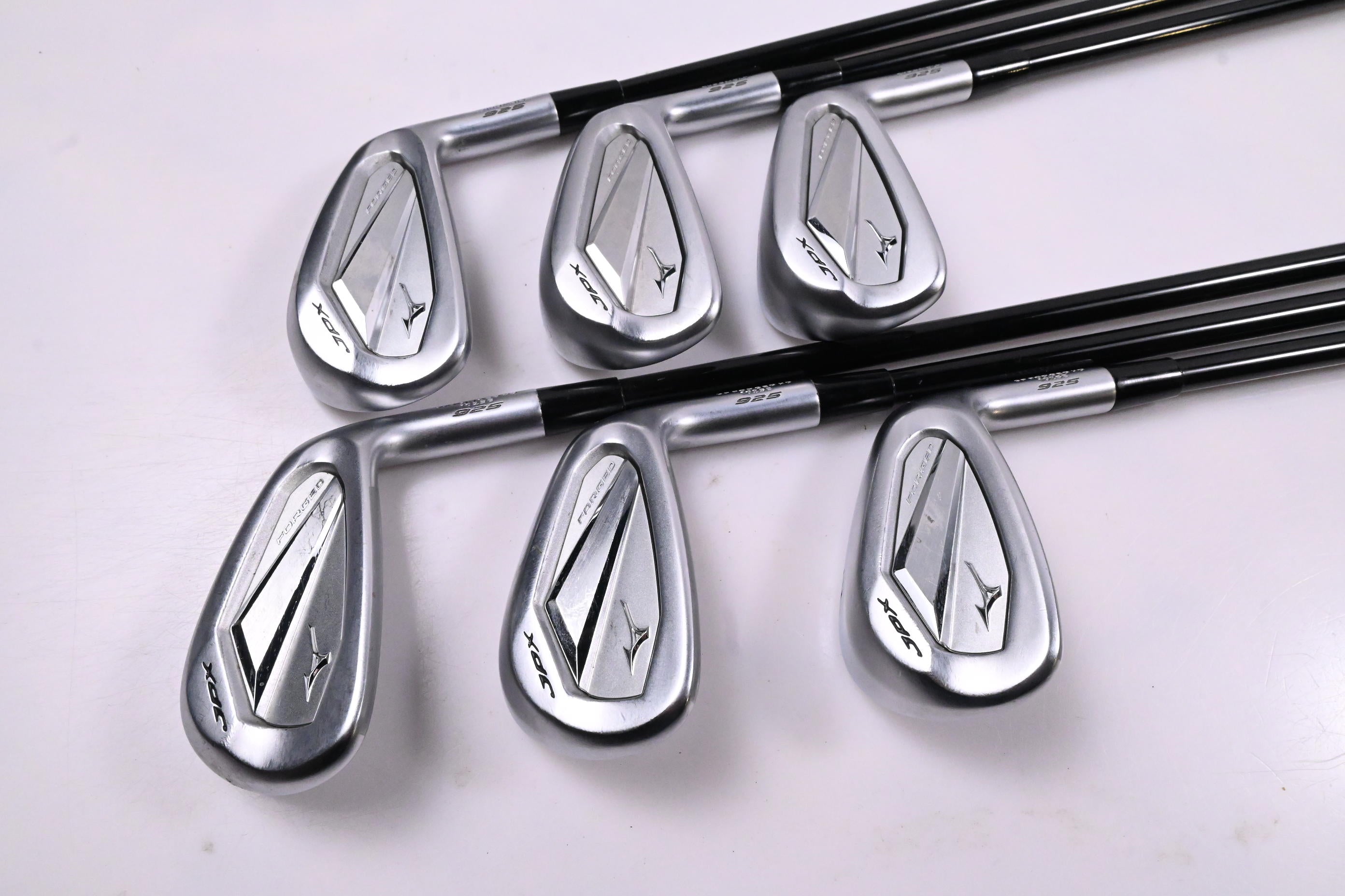 Mizuno JPX 925 Forged Irons / 5-PW / Regular Flex MMT 85 Shafts