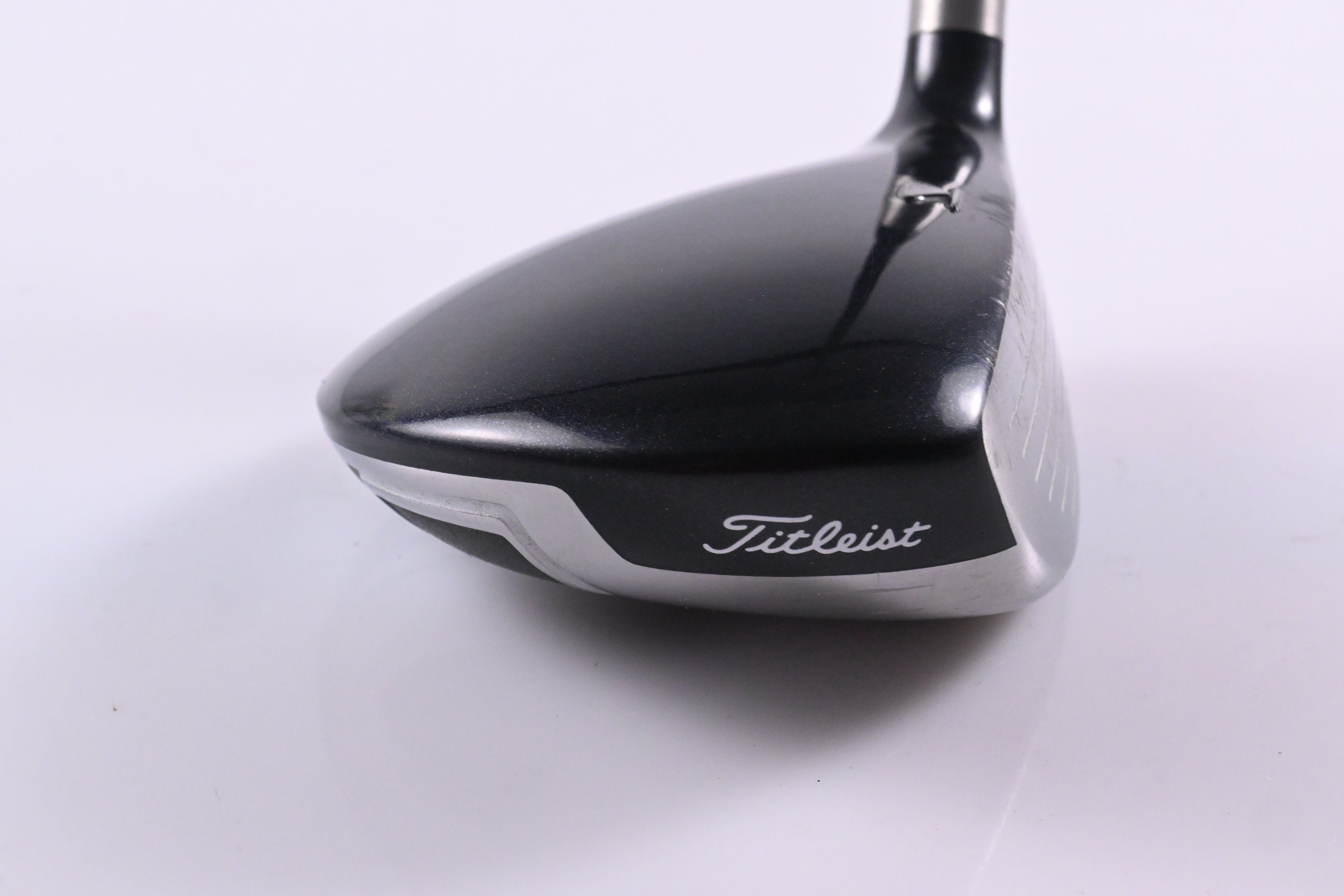 Titleist 909 F2 #3 Wood / 15.5 Degree / Stiff Flex Aldila Voodoo Shaft