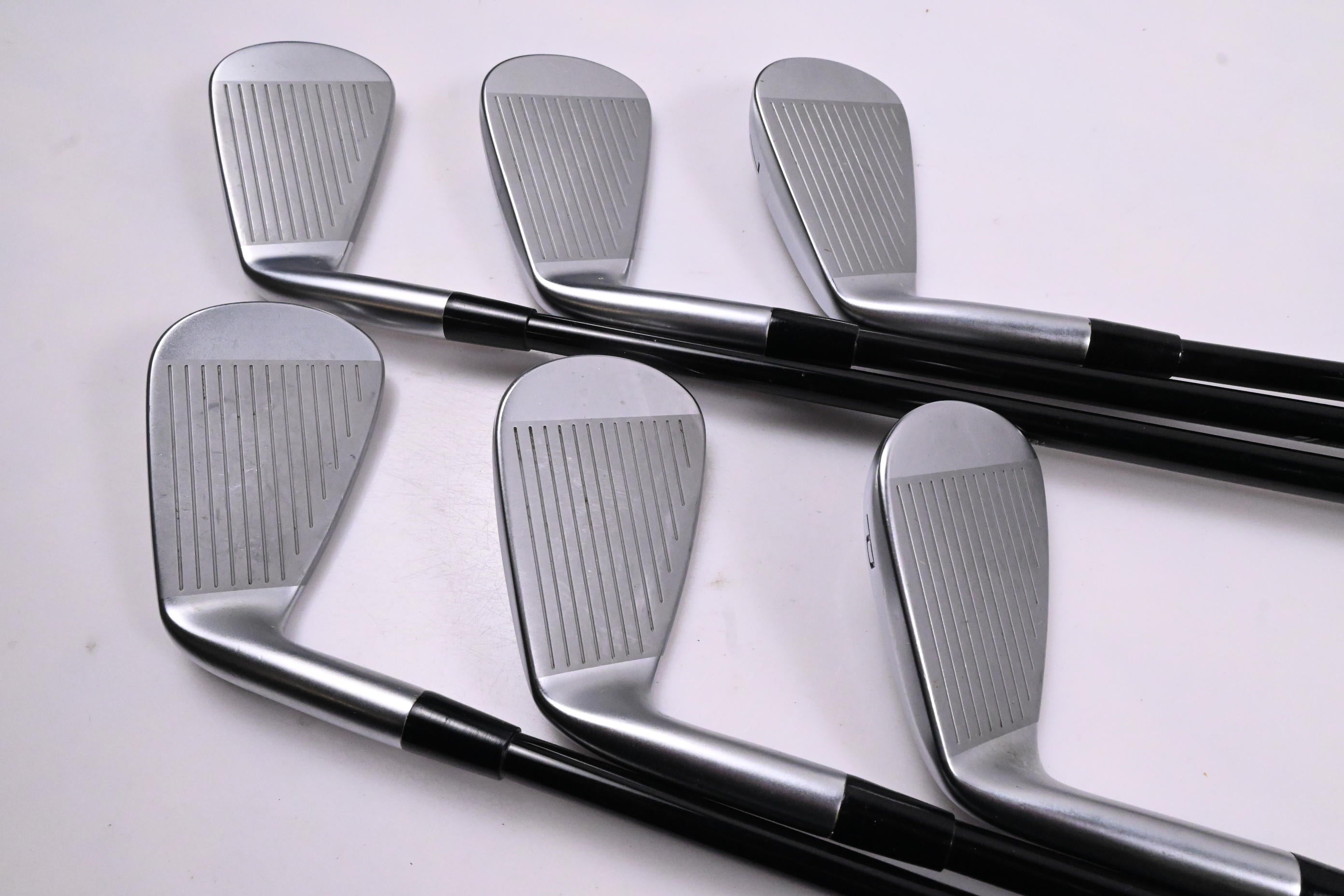 Mizuno JPX 925 Forged Irons / 5-PW / Regular Flex MMT 85 Shafts