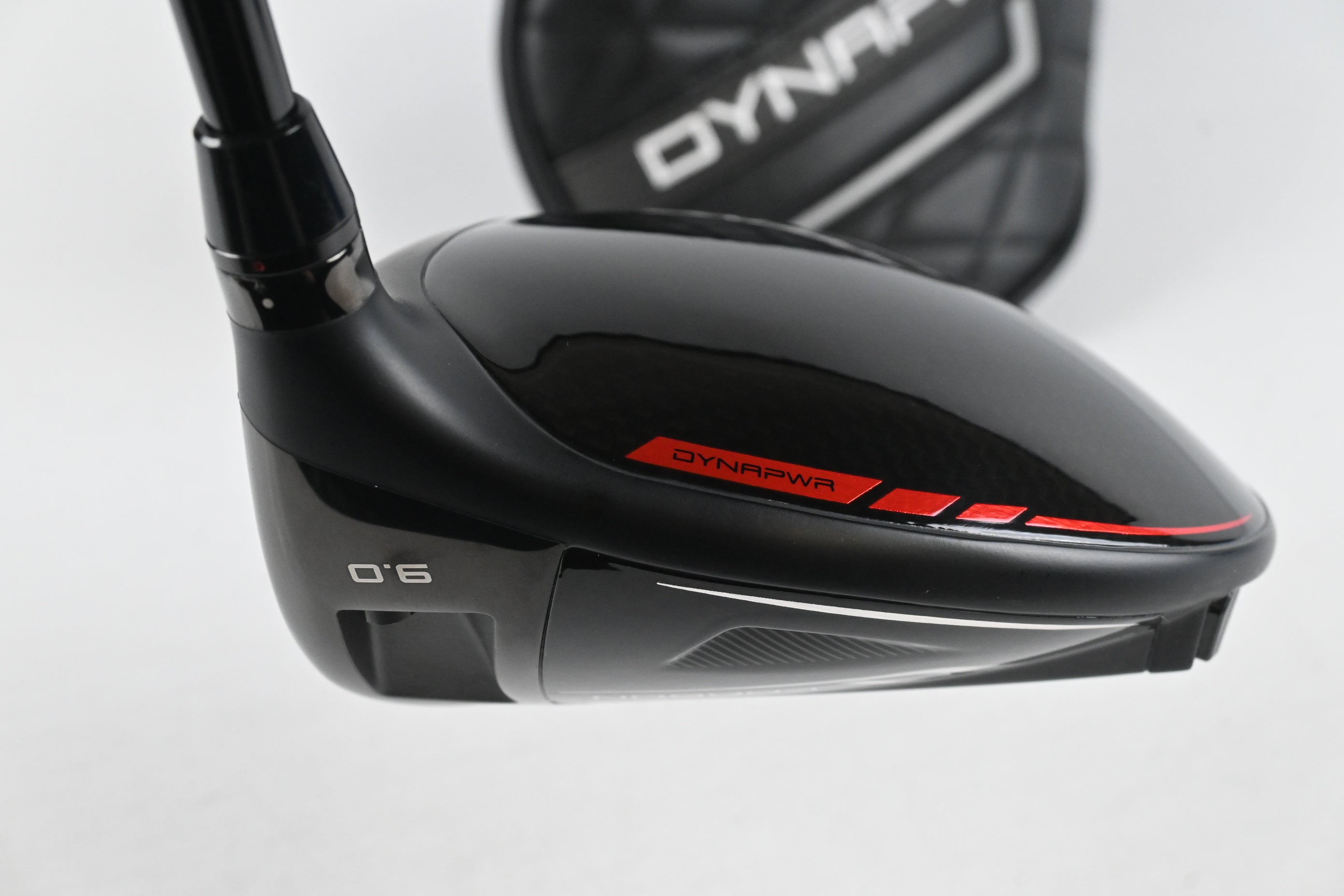 Wilson DYNAPWR 2025 Carbon Driver / 9 Degree / X-Flex Kai'li White 60 Shaft