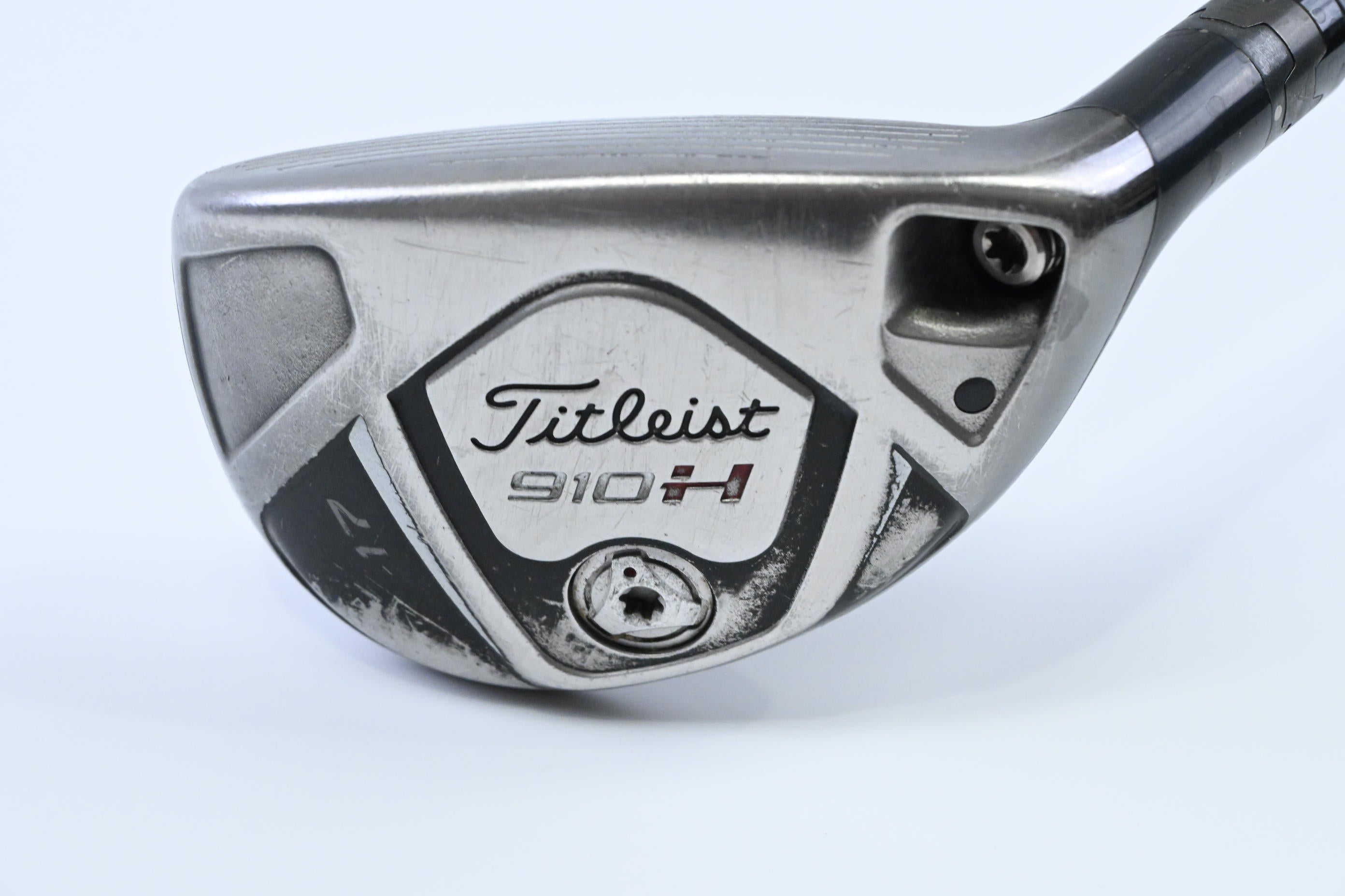 Titleist 910H #2 Hybrid / 17 Degree / Stiff Flex Diamana 'ahina 90 Shaft