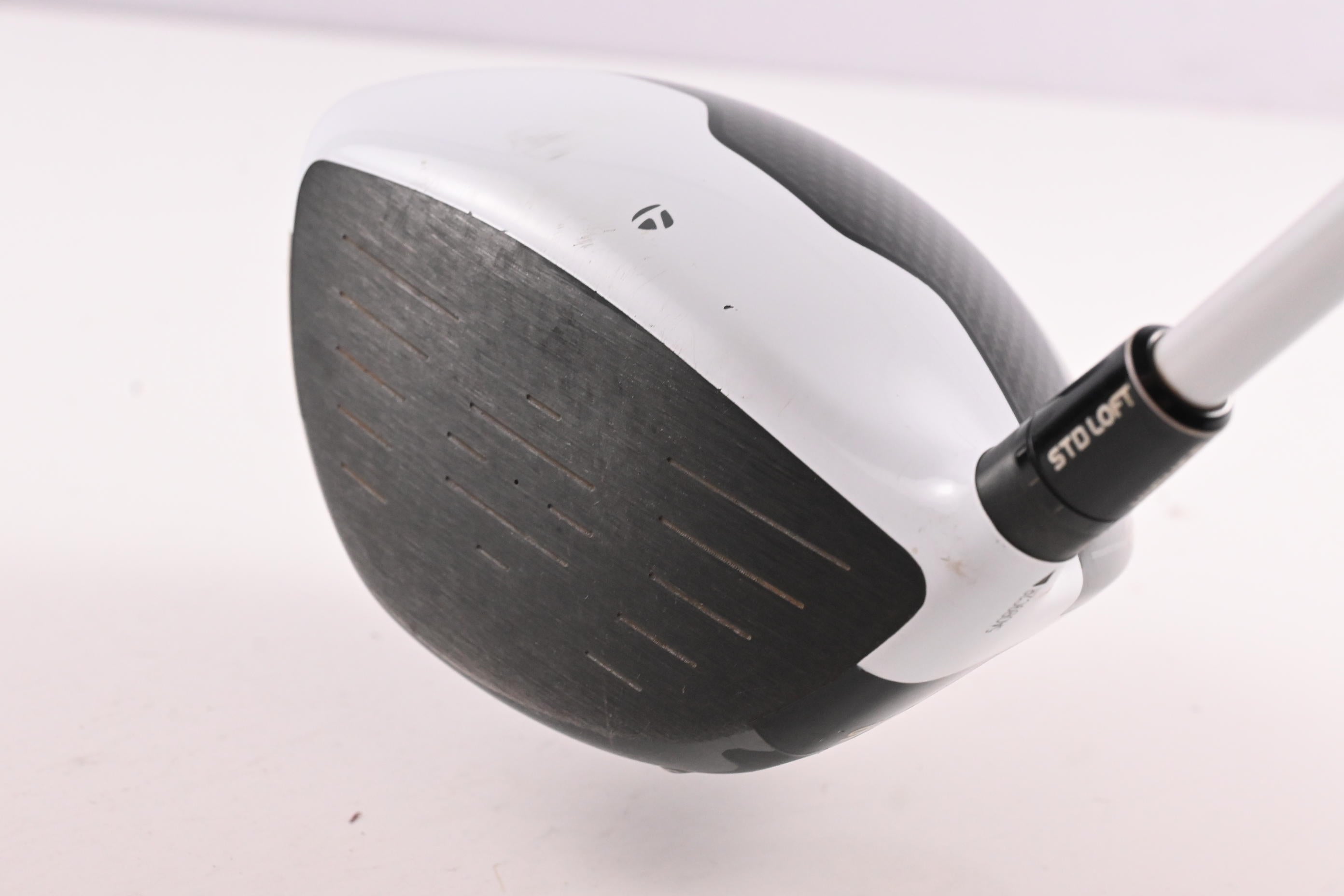 Taylormade M2 2016 Driver / 9.5 Degree / Stiff Flex Aldila Rogue Silver 70 Shaft